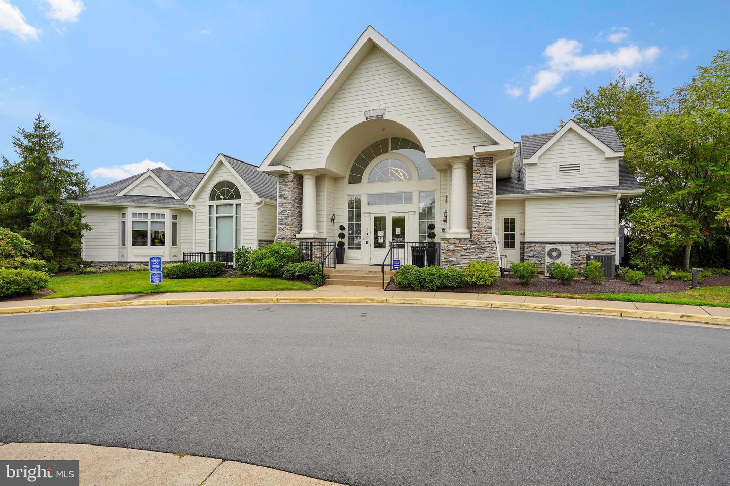 15636 AVOCET LOOP, WOODBRIDGE, Virginia 22191, 3 Bedrooms Bedrooms, 12 Rooms Rooms,3 BathroomsBathrooms,Residential,For sale,15636 AVOCET LOOP,VAPW2102632 MLS # VAPW2102632