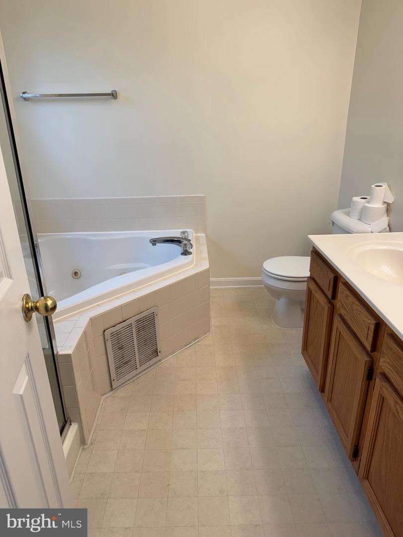 3 ANACOSTIA RD SE, WASHINGTON, District Of Columbia 20019, 3 Bedrooms Bedrooms, ,2 BathroomsBathrooms,Residential,For sale,3 ANACOSTIA RD SE,DCDC2216802 MLS # DCDC2216802 3 ANACOSTIA RD SE, WASHINGTON, District Of Columbia 20019, 3 Bedrooms Bedrooms, ,2 BathroomsBathrooms,Residential,For sale,3 ANACOSTIA RD SE,DCDC2216802 MLS # DCDC2216802