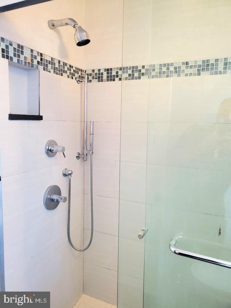 2707 ARLINGTON BLVD #106, ARLINGTON, Virginia 22201, 1 Bedroom Bedrooms, ,1 BathroomBathrooms,Residential,For sale,2707 ARLINGTON BLVD #106,VAAR2062740 MLS # VAAR2062740