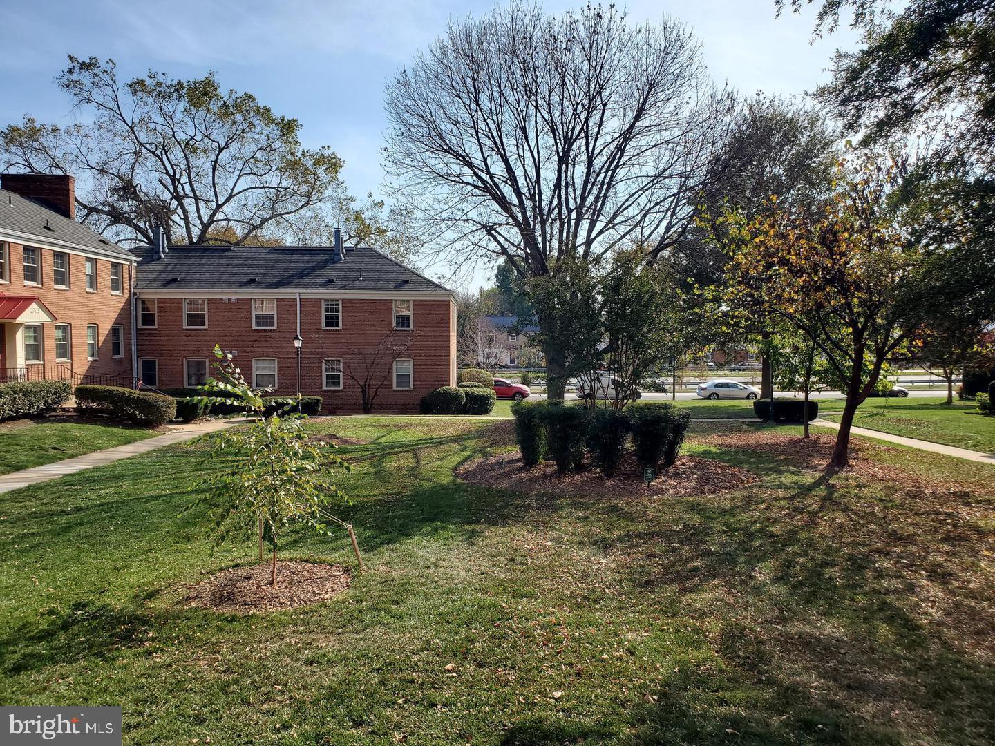 2707 ARLINGTON BLVD #106, ARLINGTON, Virginia 22201, 1 Bedroom Bedrooms, ,1 BathroomBathrooms,Residential,For sale,2707 ARLINGTON BLVD #106,VAAR2062740 MLS # VAAR2062740