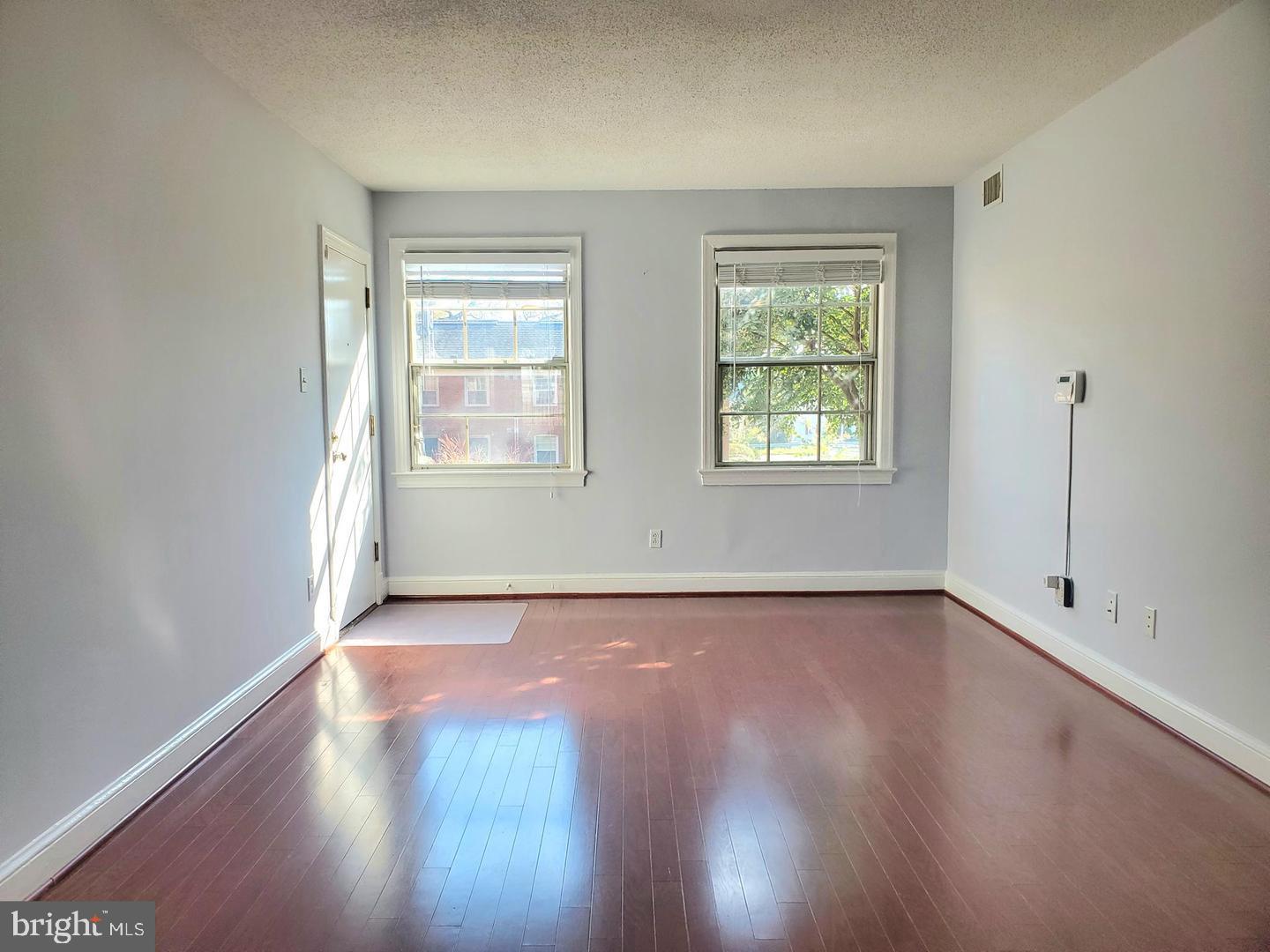 2707 ARLINGTON BLVD #106, ARLINGTON, Virginia 22201, 1 Bedroom Bedrooms, ,1 BathroomBathrooms,Residential,For sale,2707 ARLINGTON BLVD #106,VAAR2062740 MLS # VAAR2062740