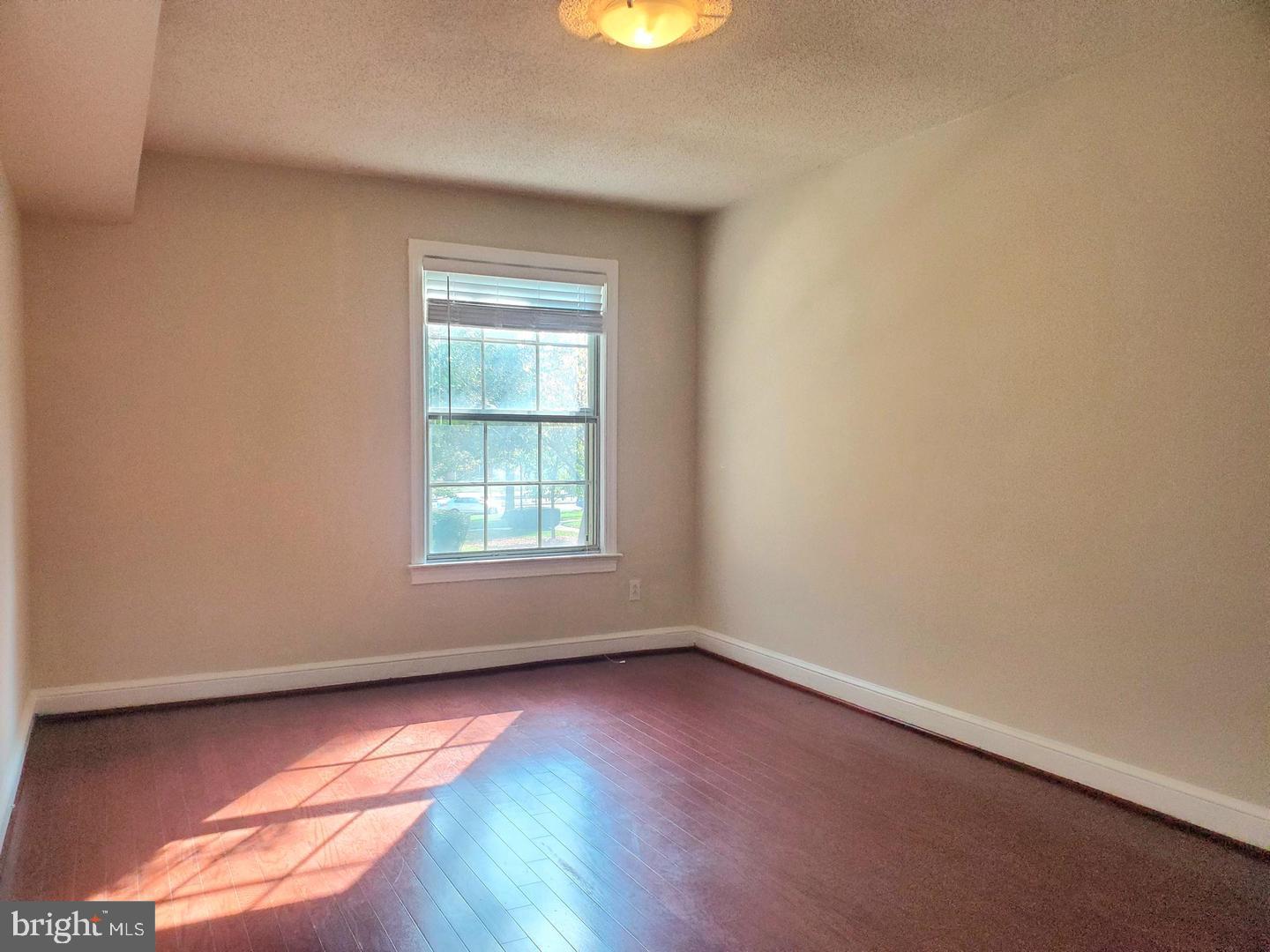 2707 ARLINGTON BLVD #106, ARLINGTON, Virginia 22201, 1 Bedroom Bedrooms, ,1 BathroomBathrooms,Residential,For sale,2707 ARLINGTON BLVD #106,VAAR2062740 MLS # VAAR2062740