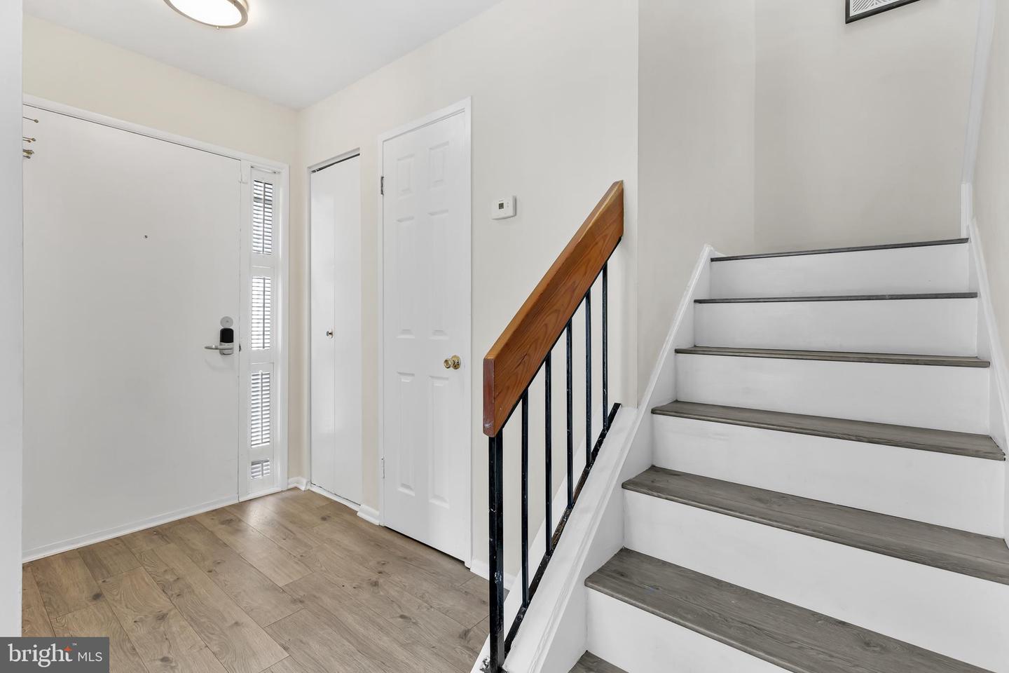 8608 VILLAGE SQ #15/8608, ALEXANDRIA, Virginia 22309, 3 Bedrooms Bedrooms, ,2 BathroomsBathrooms,Residential,For sale,8608 VILLAGE SQ #15/8608,VAFX2263274 MLS # VAFX2263274