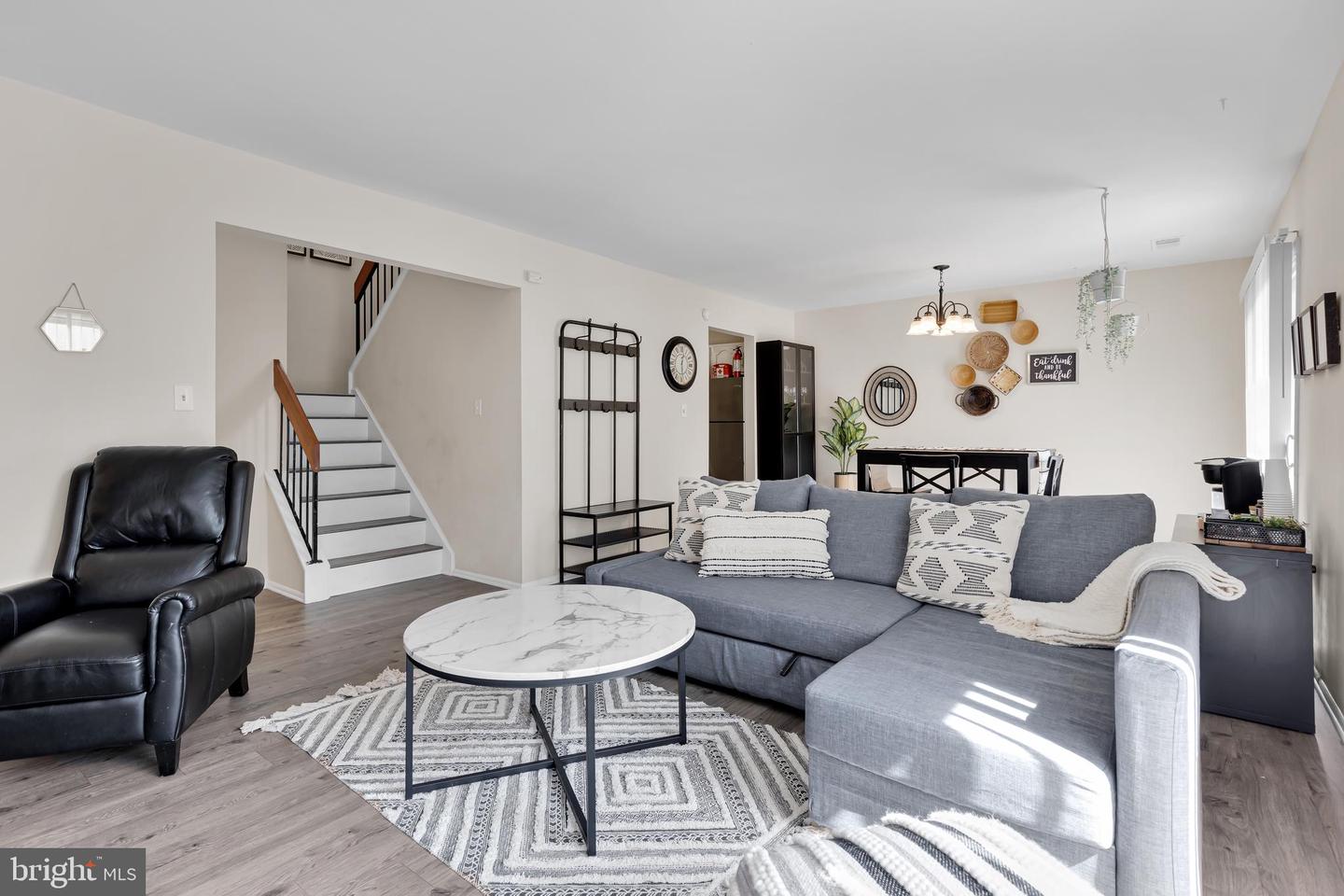 8608 VILLAGE SQ #15/8608, ALEXANDRIA, Virginia 22309, 3 Bedrooms Bedrooms, ,2 BathroomsBathrooms,Residential,For sale,8608 VILLAGE SQ #15/8608,VAFX2263274 MLS # VAFX2263274