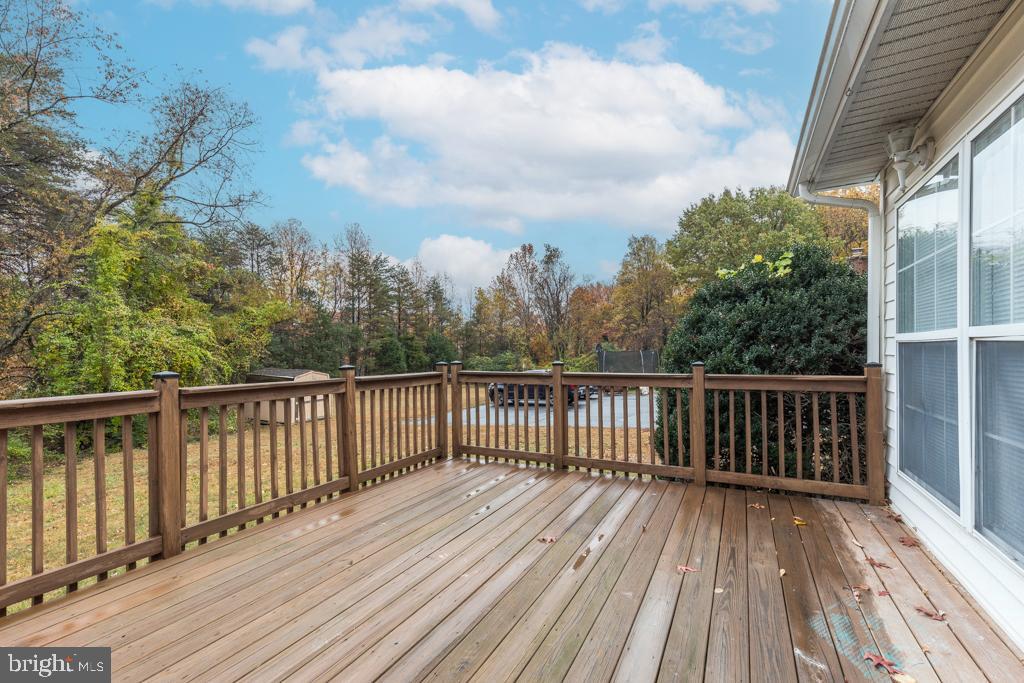 6807 HACKBERRY ST, SPRINGFIELD, Virginia 22150, 4 Bedrooms Bedrooms, ,2 BathroomsBathrooms,Residential,For sale,6807 HACKBERRY ST,VAFX2263284 MLS # VAFX2263284