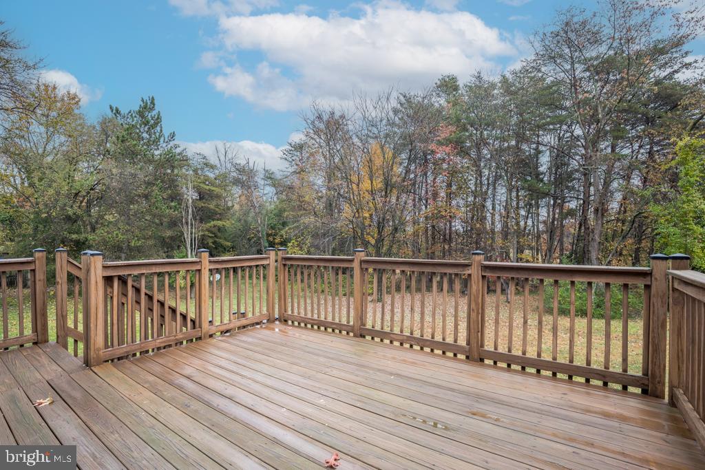 6807 HACKBERRY ST, SPRINGFIELD, Virginia 22150, 4 Bedrooms Bedrooms, ,2 BathroomsBathrooms,Residential,For sale,6807 HACKBERRY ST,VAFX2263284 MLS # VAFX2263284