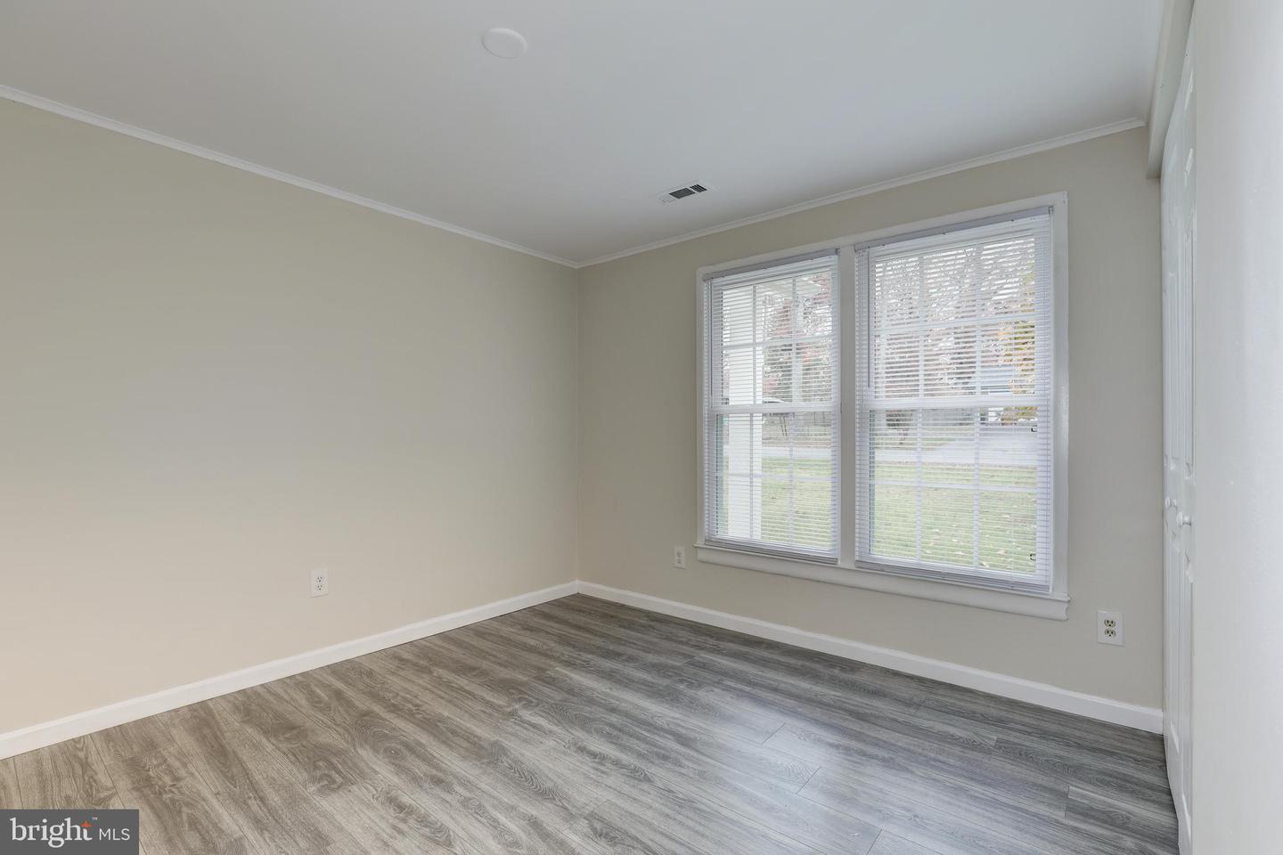 6807 HACKBERRY ST, SPRINGFIELD, Virginia 22150, 4 Bedrooms Bedrooms, ,2 BathroomsBathrooms,Residential,For sale,6807 HACKBERRY ST,VAFX2263284 MLS # VAFX2263284