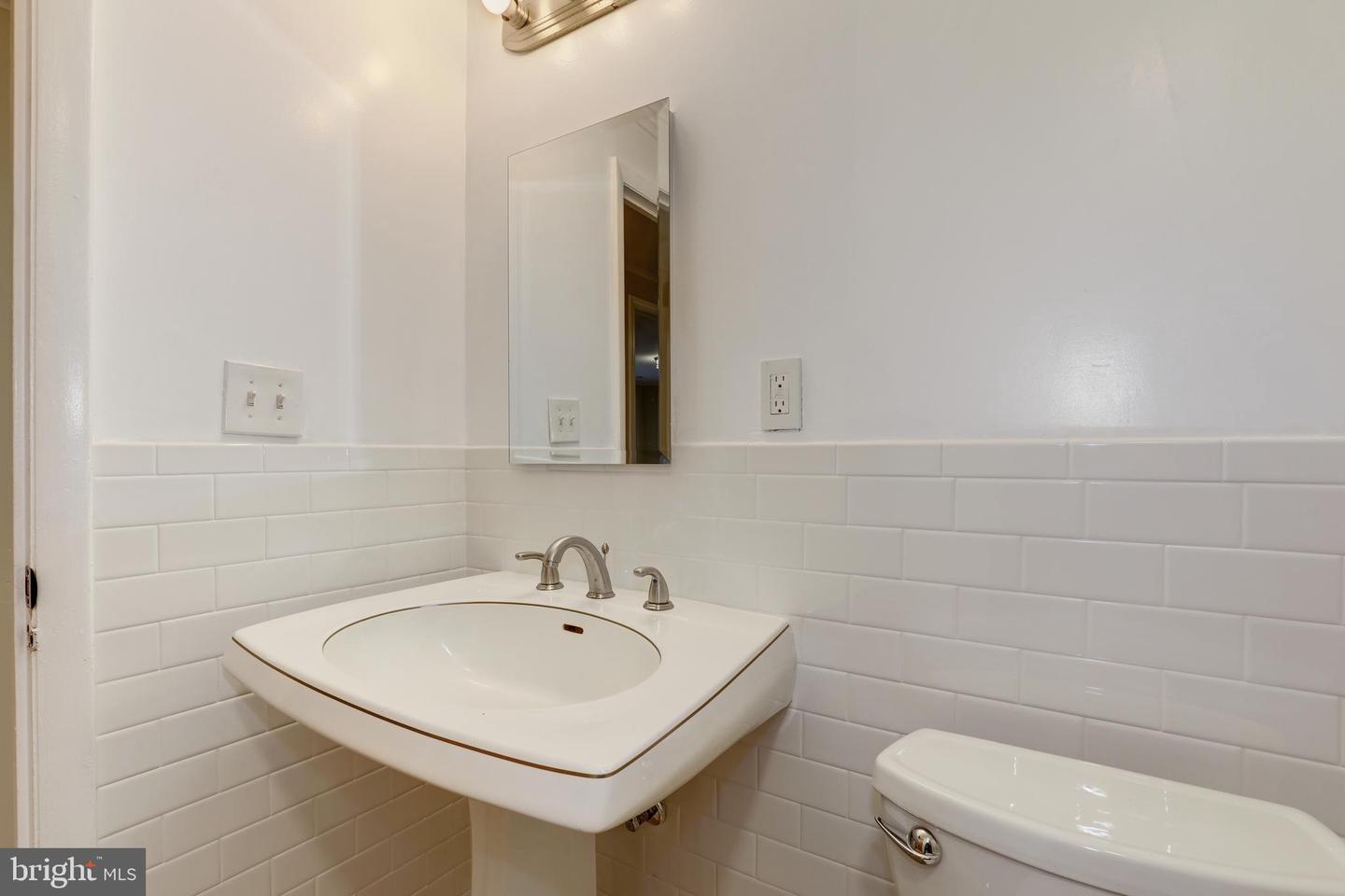 6807 HACKBERRY ST, SPRINGFIELD, Virginia 22150, 4 Bedrooms Bedrooms, ,2 BathroomsBathrooms,Residential,For sale,6807 HACKBERRY ST,VAFX2263284 MLS # VAFX2263284