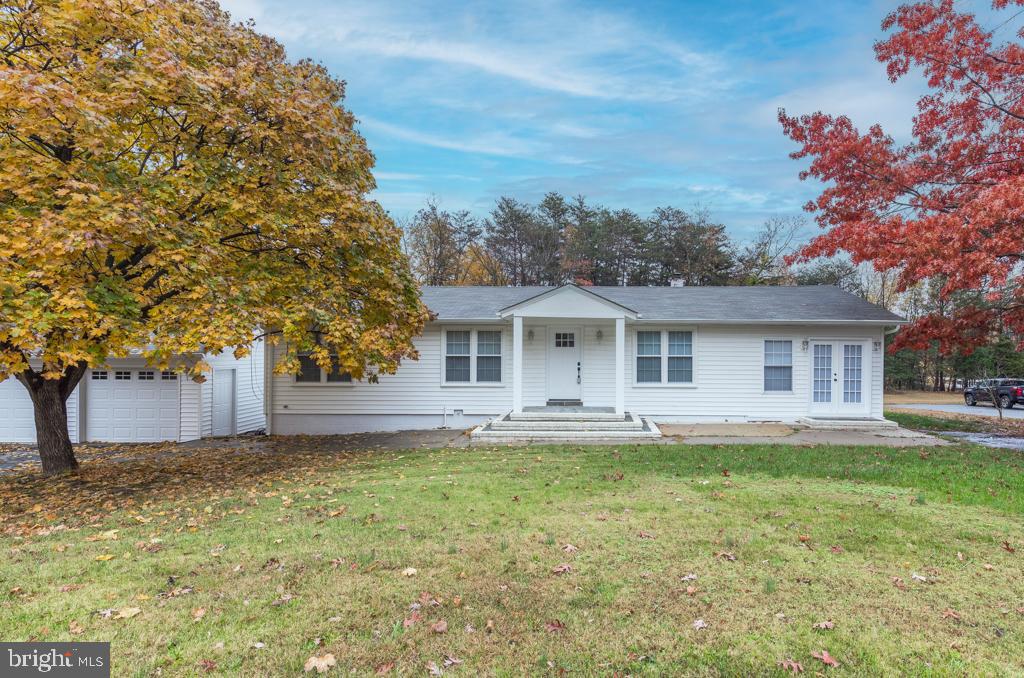 6807 HACKBERRY ST, SPRINGFIELD, Virginia 22150, 4 Bedrooms Bedrooms, ,2 BathroomsBathrooms,Residential,For sale,6807 HACKBERRY ST,VAFX2263284 MLS # VAFX2263284
