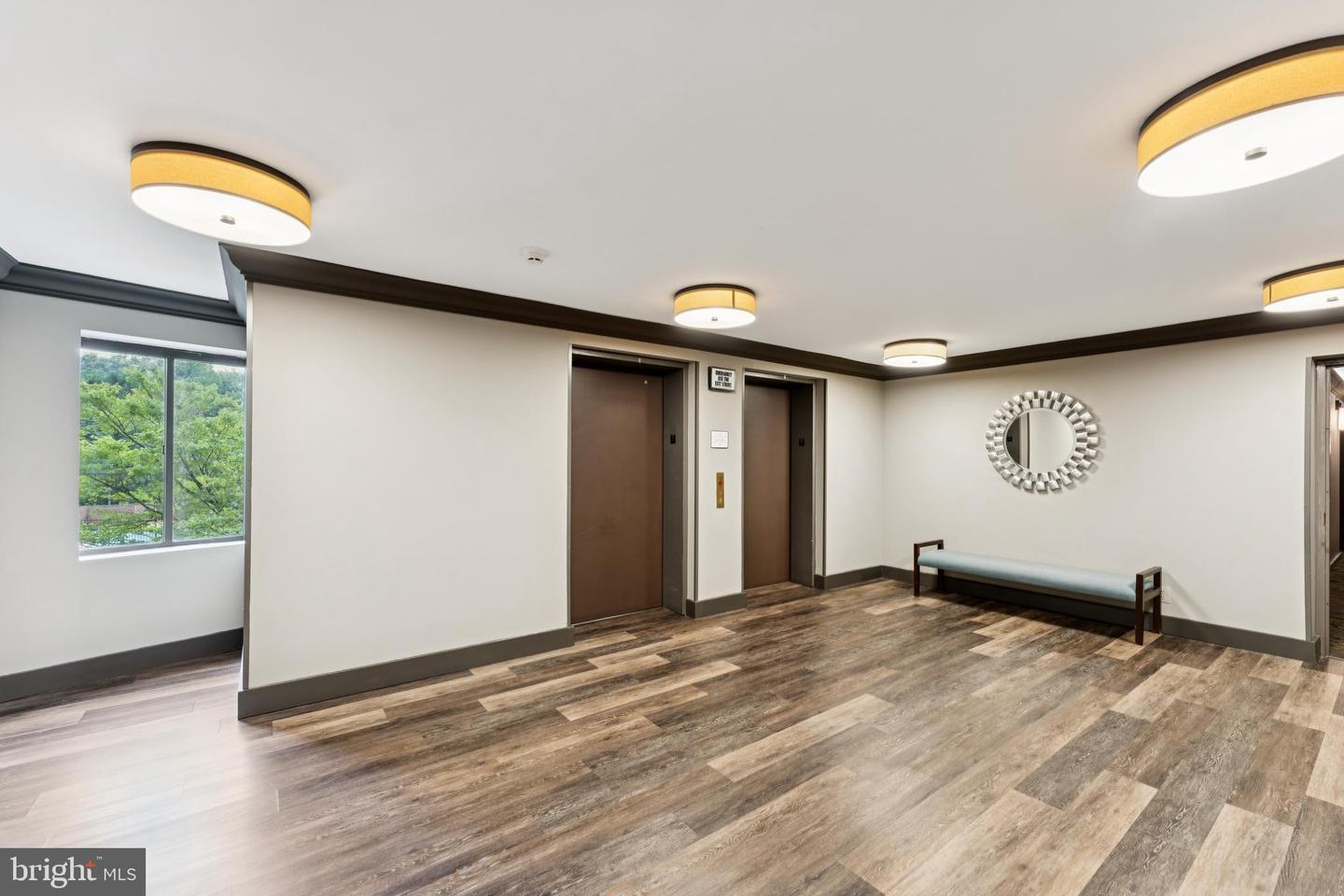 3800 POWELL LN #519, FALLS CHURCH, Virginia 22041, 3 Bedrooms Bedrooms, ,2 BathroomsBathrooms,Residential,For sale,3800 POWELL LN #519,VAFX2245524 MLS # VAFX2245524