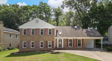 8701 ETTA DR, SPRINGFIELD, Virginia 22152, 5 Bedrooms Bedrooms, ,4 BathroomsBathrooms,Residential,For sale,8701 ETTA DR,VAFX2247936 MLS # VAFX2247936