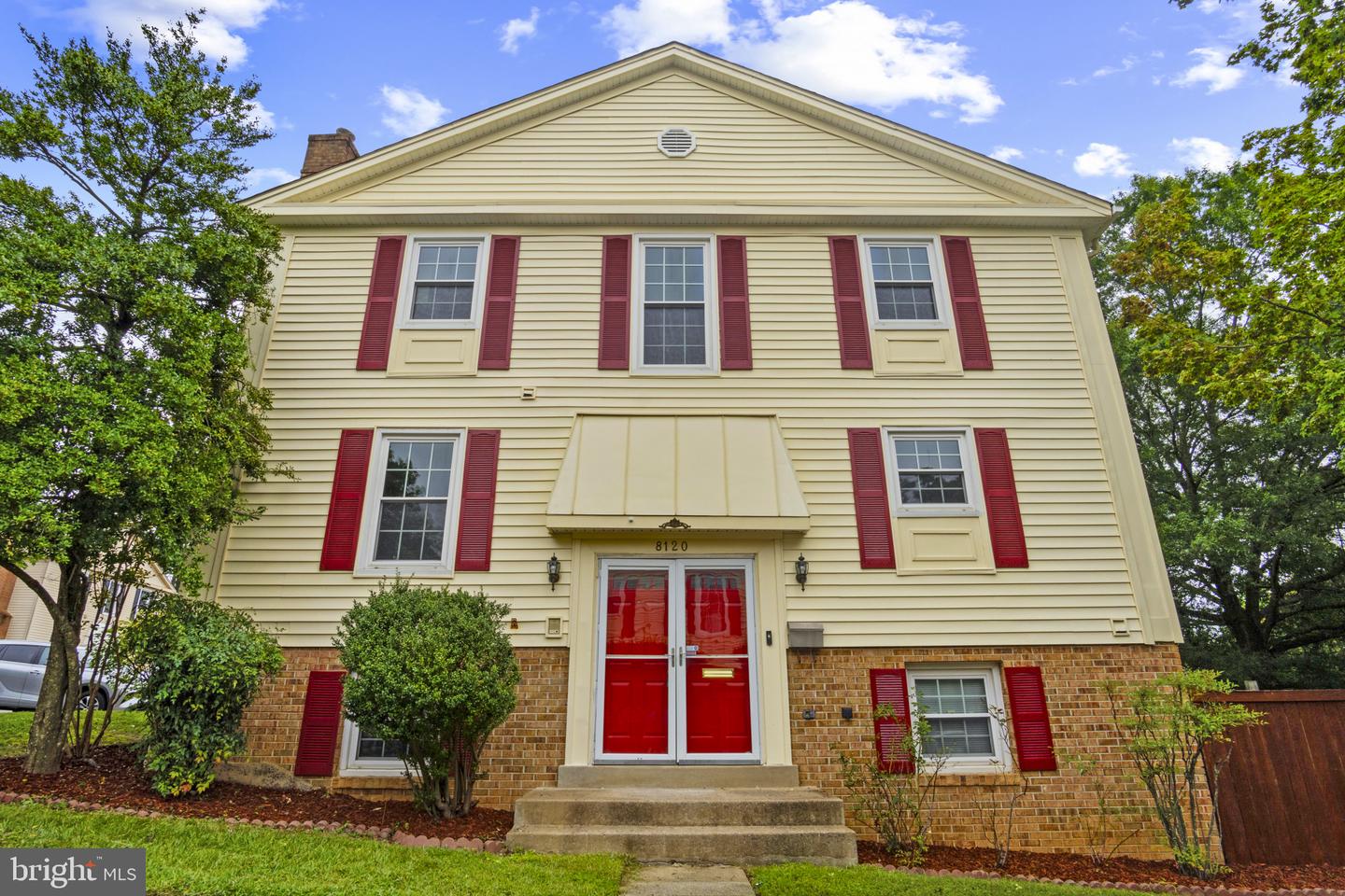 8120 SLEEPY VIEW LN, SPRINGFIELD, Virginia 22153, 5 Bedrooms Bedrooms, ,3 BathroomsBathrooms,Residential,For sale,8120 SLEEPY VIEW LN,VAFX2256622 MLS # VAFX2256622