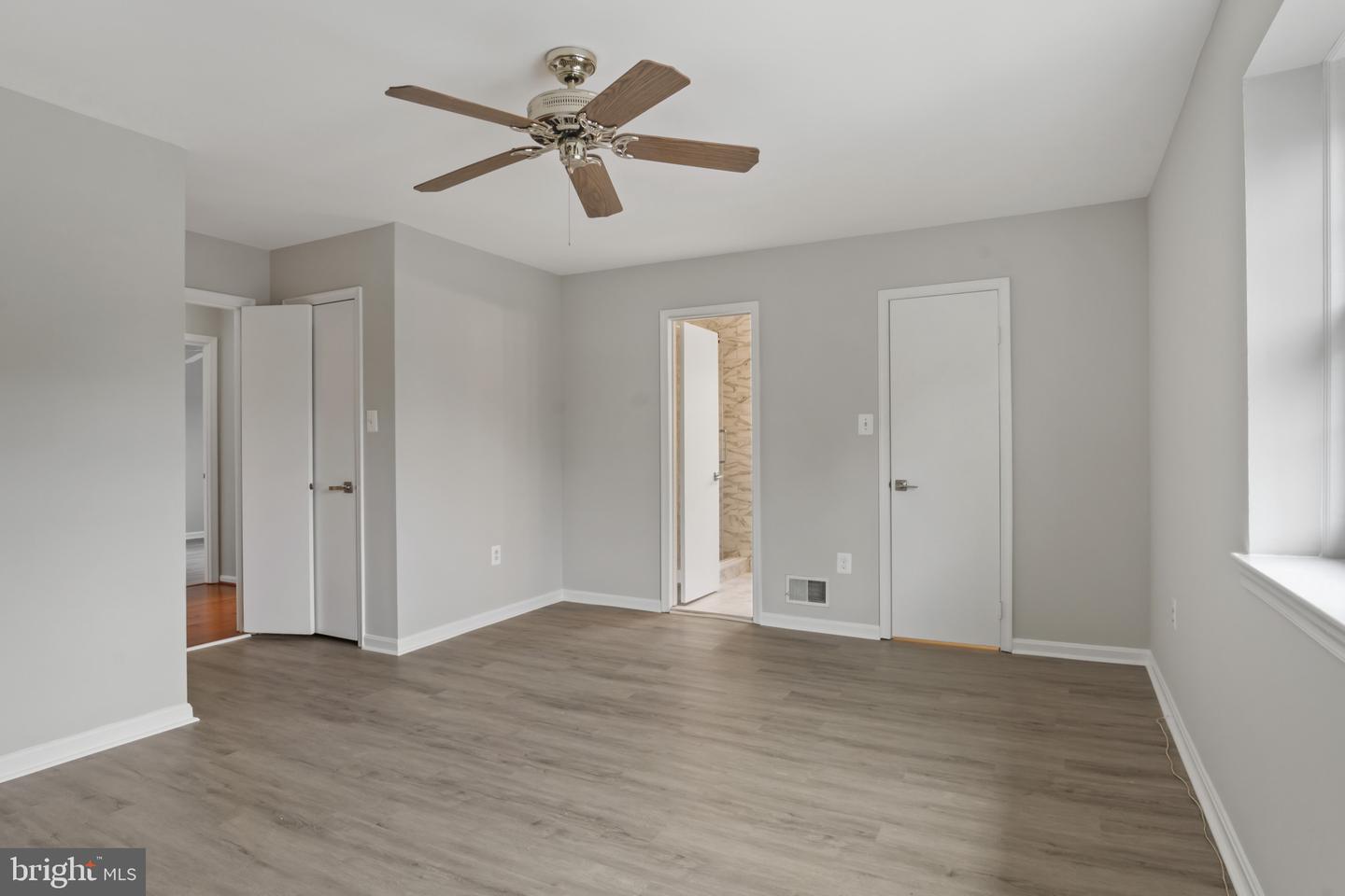 8120 SLEEPY VIEW LN, SPRINGFIELD, Virginia 22153, 5 Bedrooms Bedrooms, ,3 BathroomsBathrooms,Residential,For sale,8120 SLEEPY VIEW LN,VAFX2256622 MLS # VAFX2256622