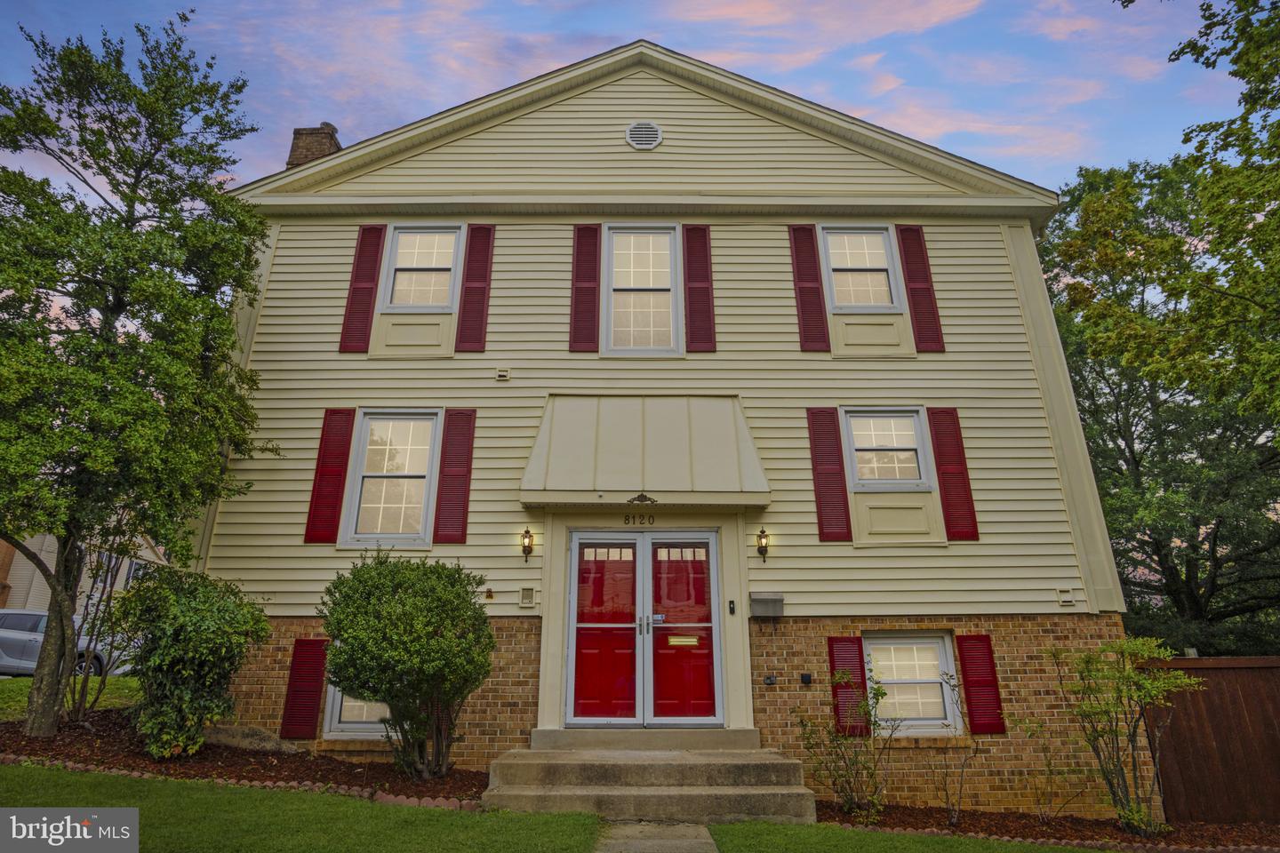 8120 SLEEPY VIEW LN, SPRINGFIELD, Virginia 22153, 5 Bedrooms Bedrooms, ,3 BathroomsBathrooms,Residential,For sale,8120 SLEEPY VIEW LN,VAFX2256622 MLS # VAFX2256622