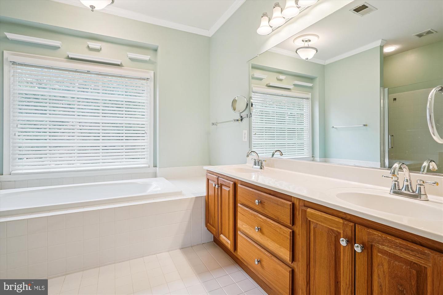 5916 EWING PL, ALEXANDRIA, Virginia 22310, 5 Bedrooms Bedrooms, ,4 BathroomsBathrooms,Residential,For sale,5916 EWING PL,VAFX2260768 MLS # VAFX2260768