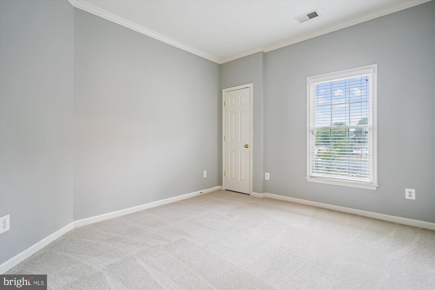 5916 EWING PL, ALEXANDRIA, Virginia 22310, 5 Bedrooms Bedrooms, ,4 BathroomsBathrooms,Residential,For sale,5916 EWING PL,VAFX2260768 MLS # VAFX2260768