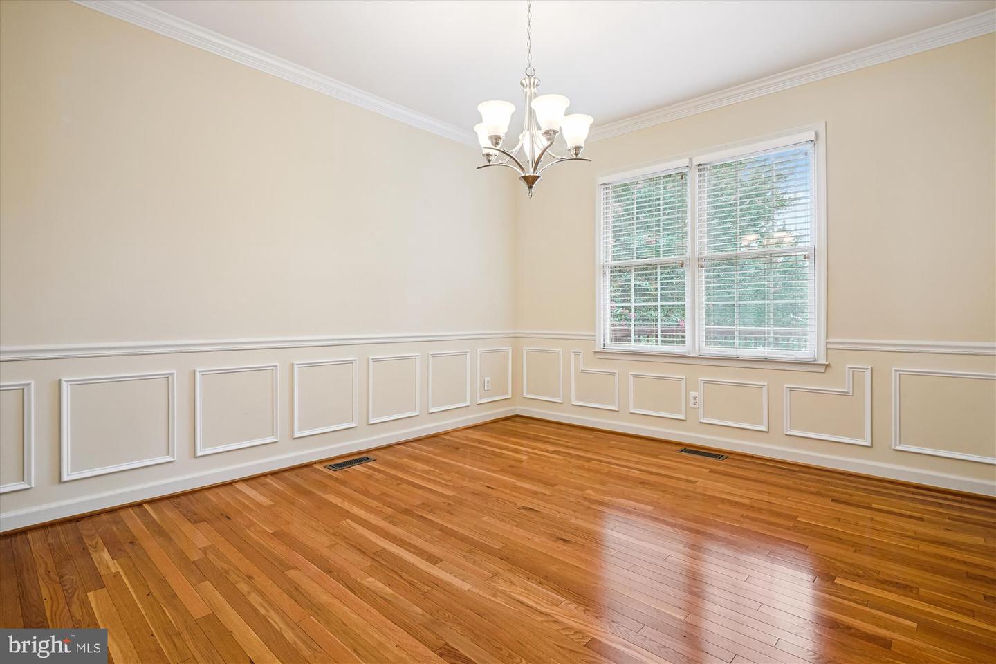 5916 EWING PL, ALEXANDRIA, Virginia 22310, 5 Bedrooms Bedrooms, ,4 BathroomsBathrooms,Residential,For sale,5916 EWING PL,VAFX2260768 MLS # VAFX2260768