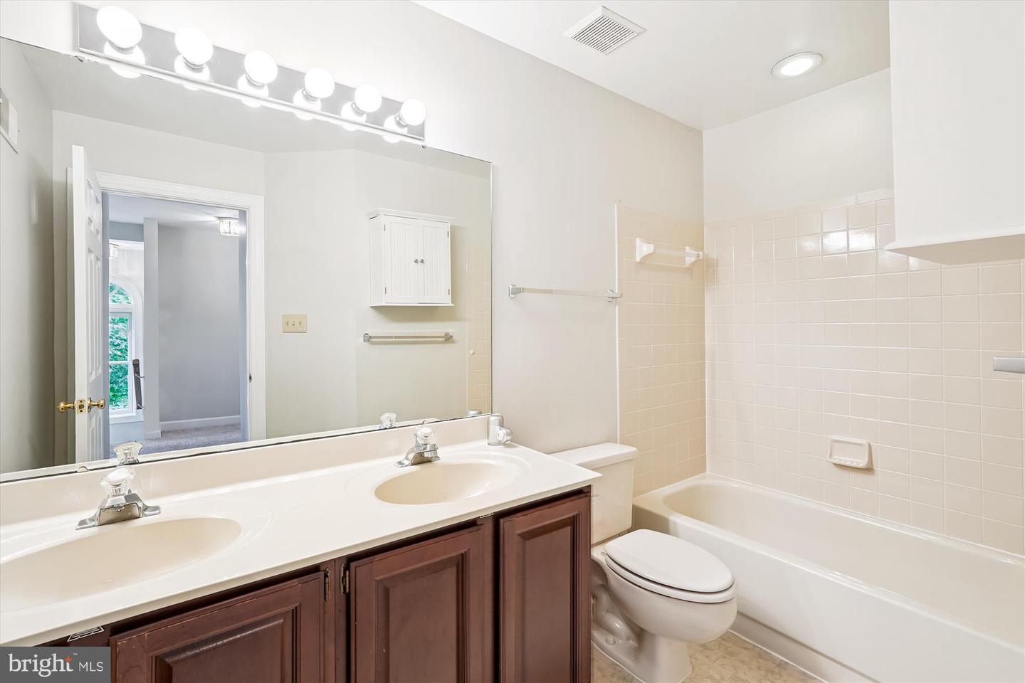 20356 MARGURITTE SQ, STERLING, Virginia 20165, 4 Bedrooms Bedrooms, ,3 BathroomsBathrooms,Residential,For sale,20356 MARGURITTE SQ,VALO2104476 MLS # VALO2104476