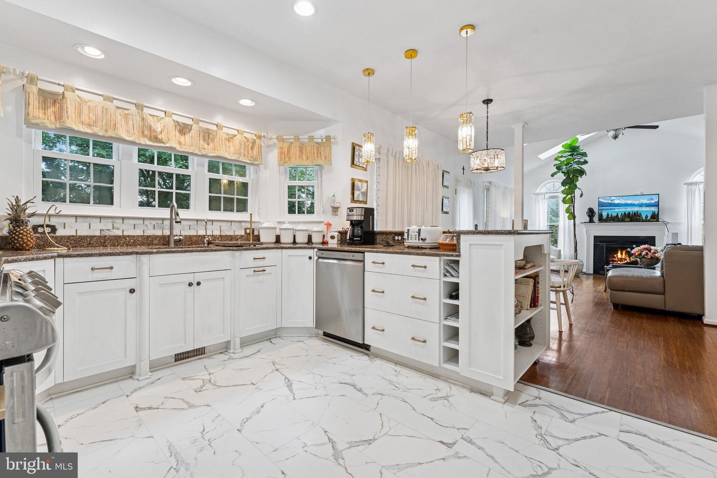 10201 N HAMPTON LN, FREDERICKSBURG, Virginia 22408, 4 Bedrooms Bedrooms, ,2 BathroomsBathrooms,Residential,For sale,10201 N HAMPTON LN,VASP2035588 MLS # VASP2035588