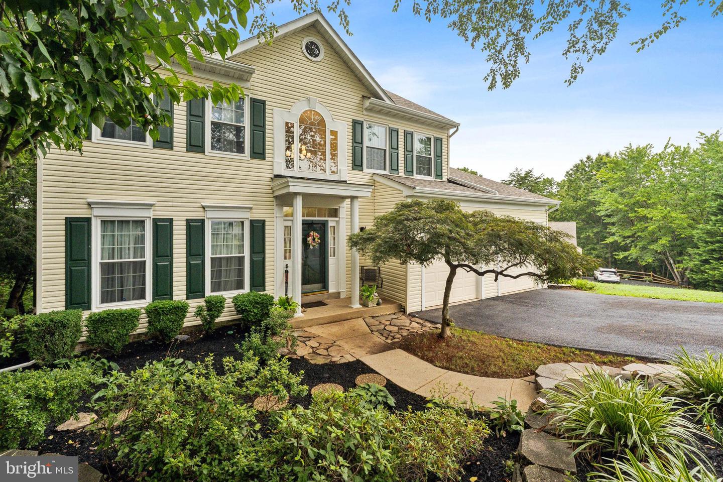 10201 N HAMPTON LN, FREDERICKSBURG, Virginia 22408, 4 Bedrooms Bedrooms, ,2 BathroomsBathrooms,Residential,For sale,10201 N HAMPTON LN,VASP2035588 MLS # VASP2035588