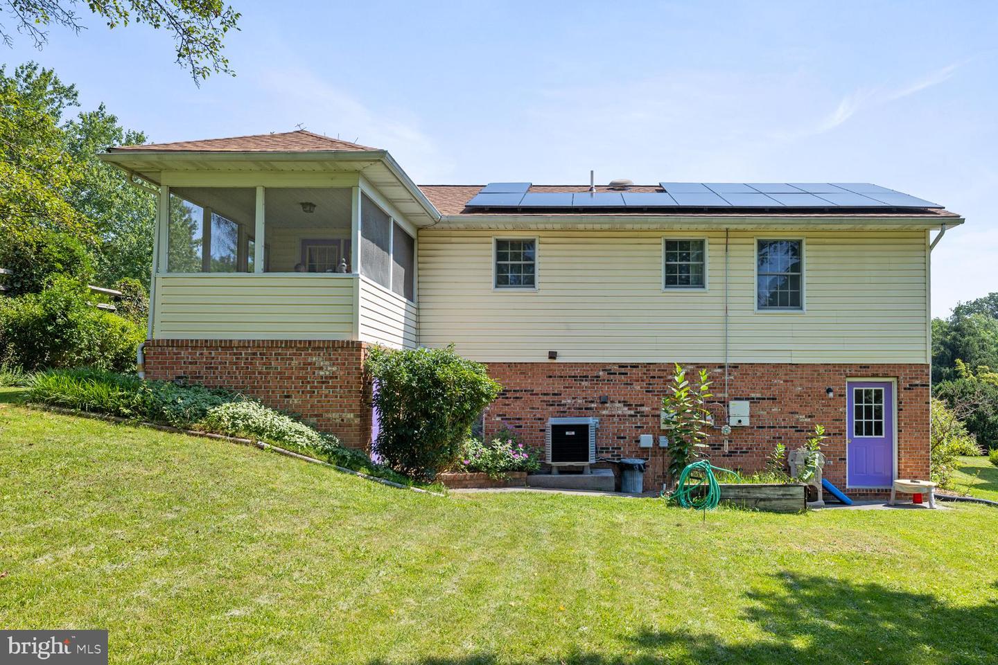 421 DICKERSON LN, STRASBURG, Virginia 22657, 3 Bedrooms Bedrooms, ,2 BathroomsBathrooms,Residential,For sale,421 DICKERSON LN,VASH2012282 MLS # VASH2012282