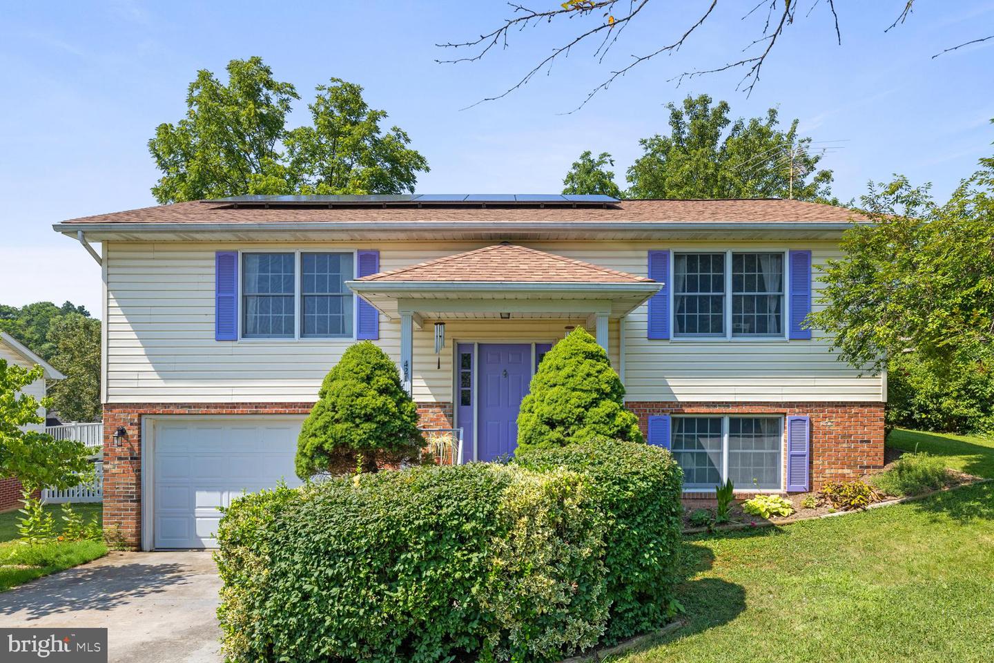 421 DICKERSON LN, STRASBURG, Virginia 22657, 3 Bedrooms Bedrooms, ,2 BathroomsBathrooms,Residential,For sale,421 DICKERSON LN,VASH2012282 MLS # VASH2012282