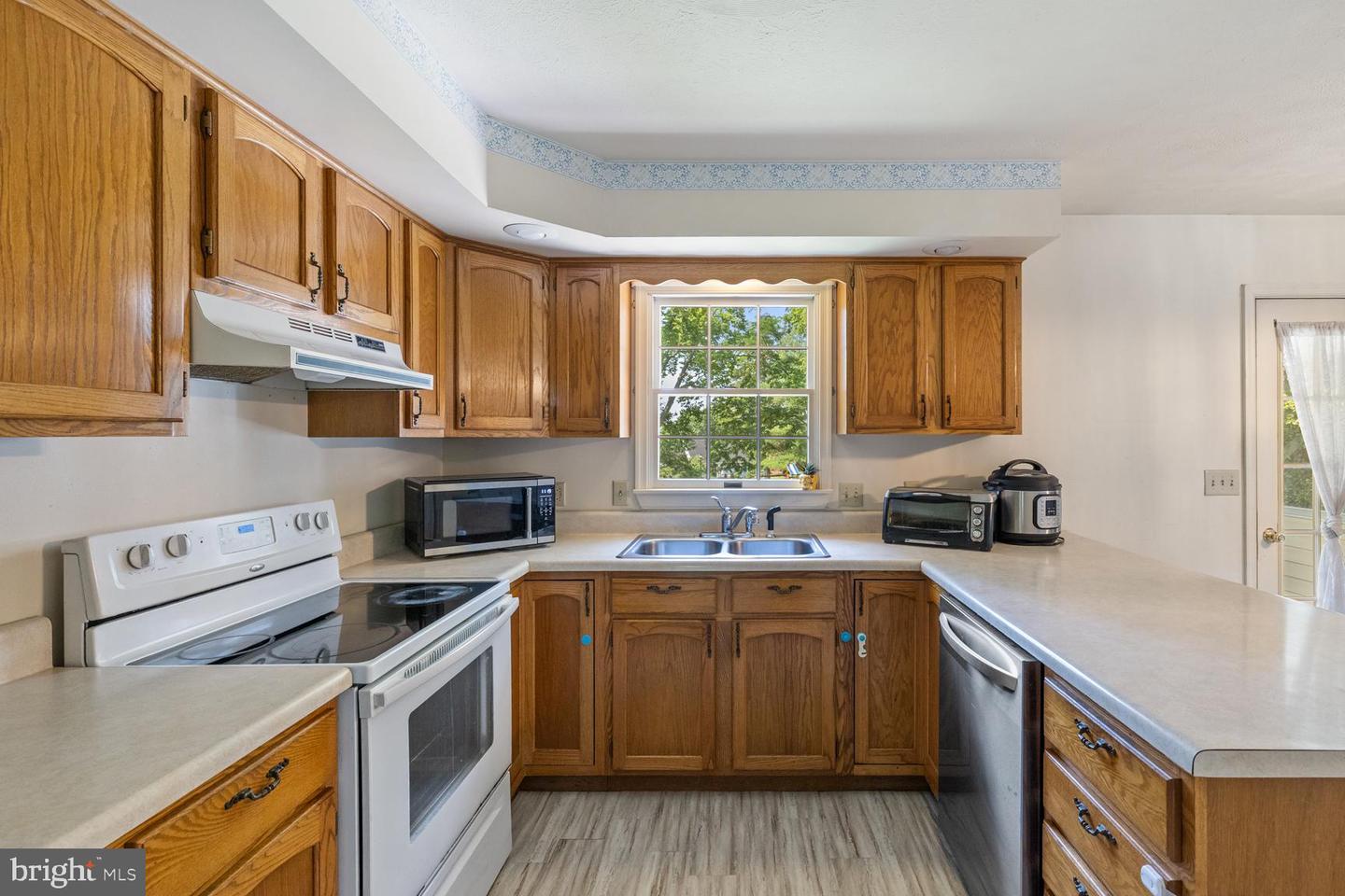 421 DICKERSON LN, STRASBURG, Virginia 22657, 3 Bedrooms Bedrooms, ,2 BathroomsBathrooms,Residential,For sale,421 DICKERSON LN,VASH2012282 MLS # VASH2012282
