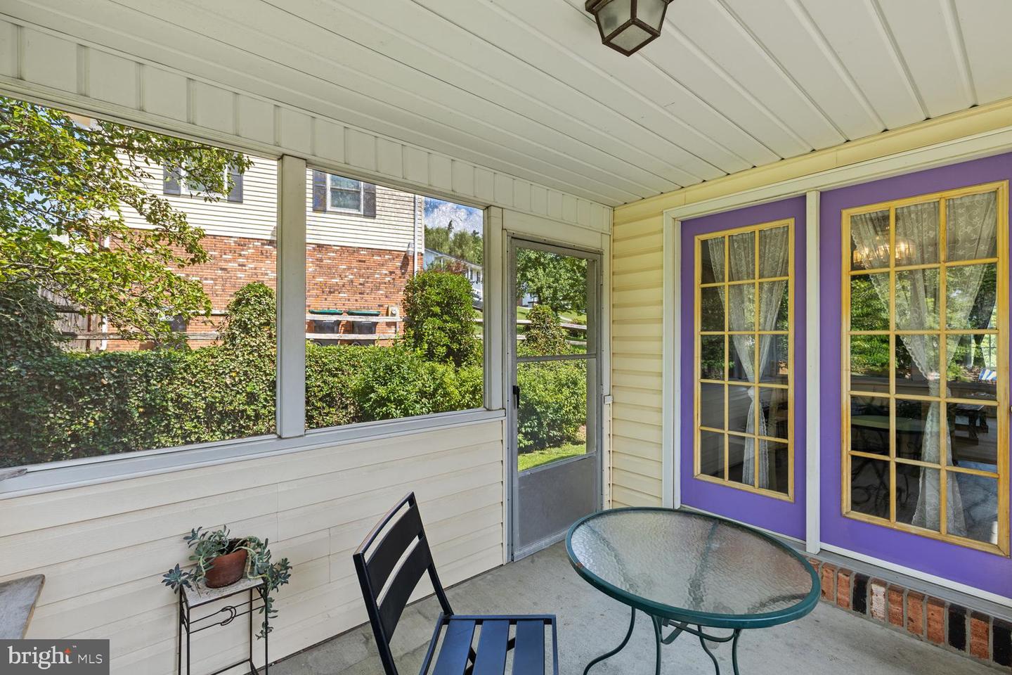 421 DICKERSON LN, STRASBURG, Virginia 22657, 3 Bedrooms Bedrooms, ,2 BathroomsBathrooms,Residential,For sale,421 DICKERSON LN,VASH2012282 MLS # VASH2012282