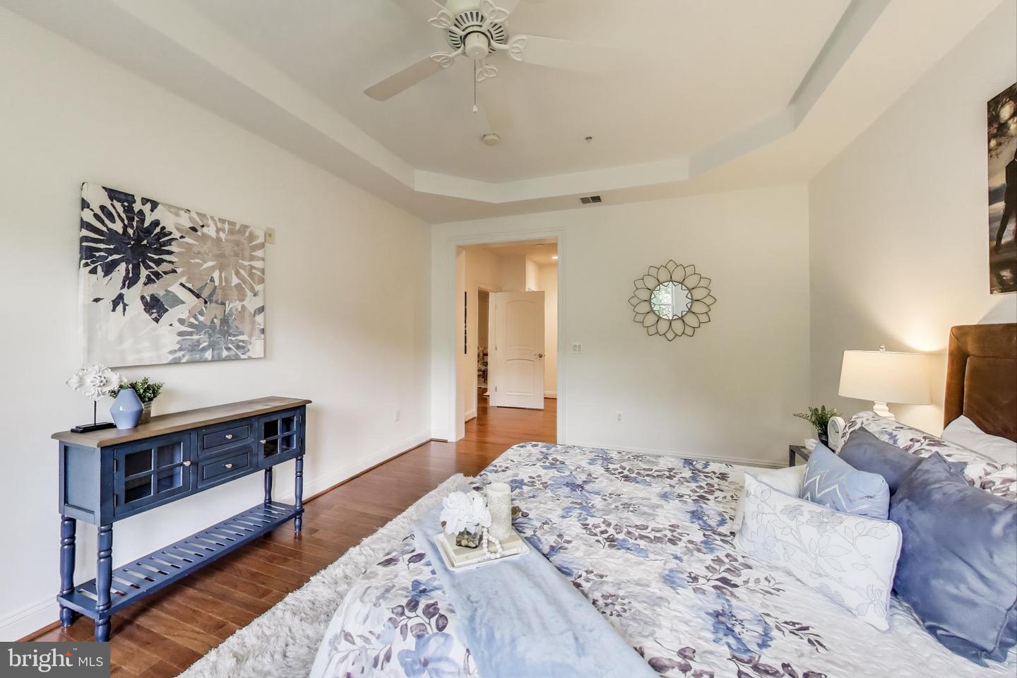 1781 CHAIN BRIDGE RD #402, MCLEAN, Virginia 22102, 2 Bedrooms Bedrooms, 6 Rooms Rooms,2 BathroomsBathrooms,Residential,For sale,1781 CHAIN BRIDGE RD #402,VAFX2262520 MLS # VAFX2262520