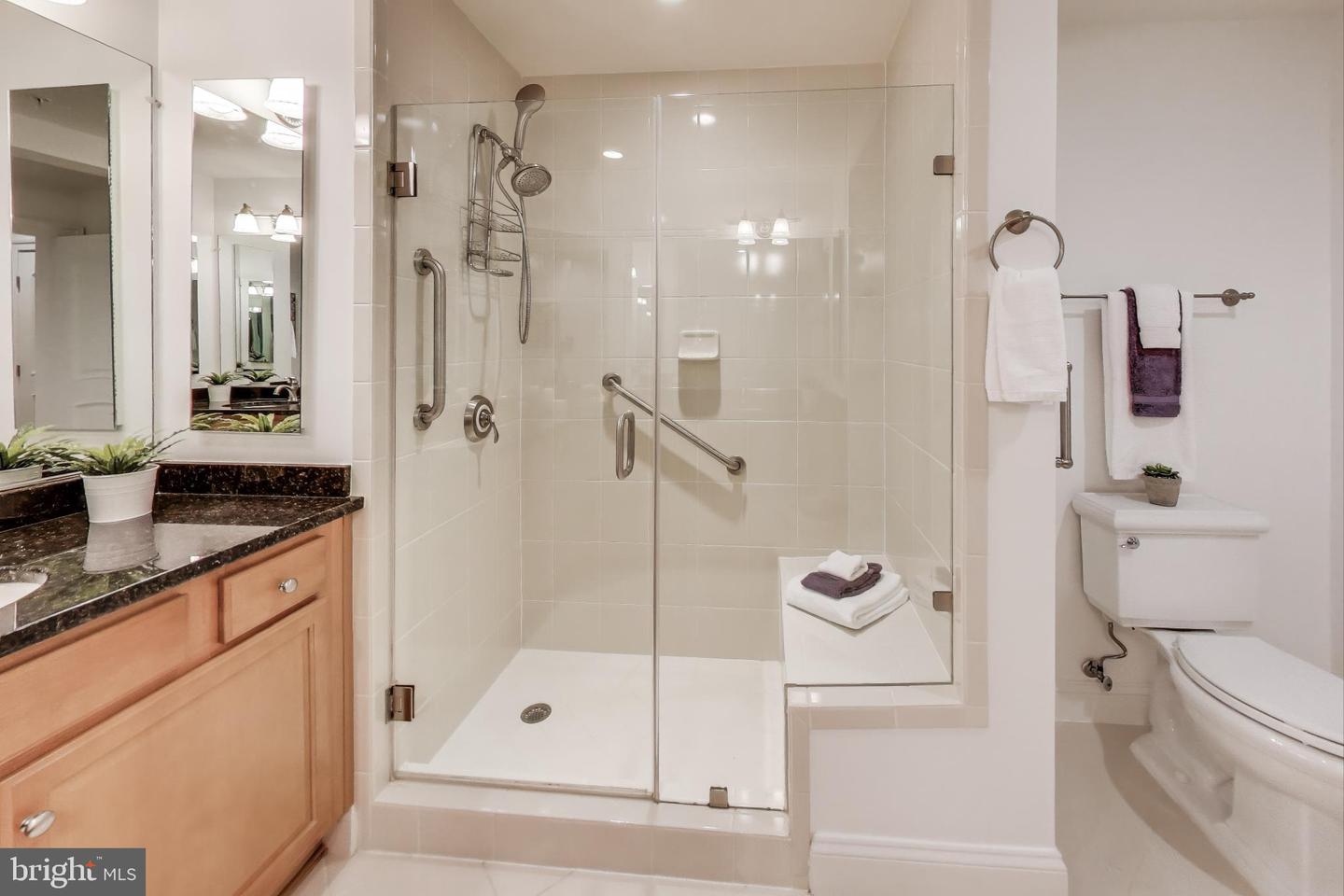 1781 CHAIN BRIDGE RD #402, MCLEAN, Virginia 22102, 2 Bedrooms Bedrooms, 6 Rooms Rooms,2 BathroomsBathrooms,Residential,For sale,1781 CHAIN BRIDGE RD #402,VAFX2262520 MLS # VAFX2262520