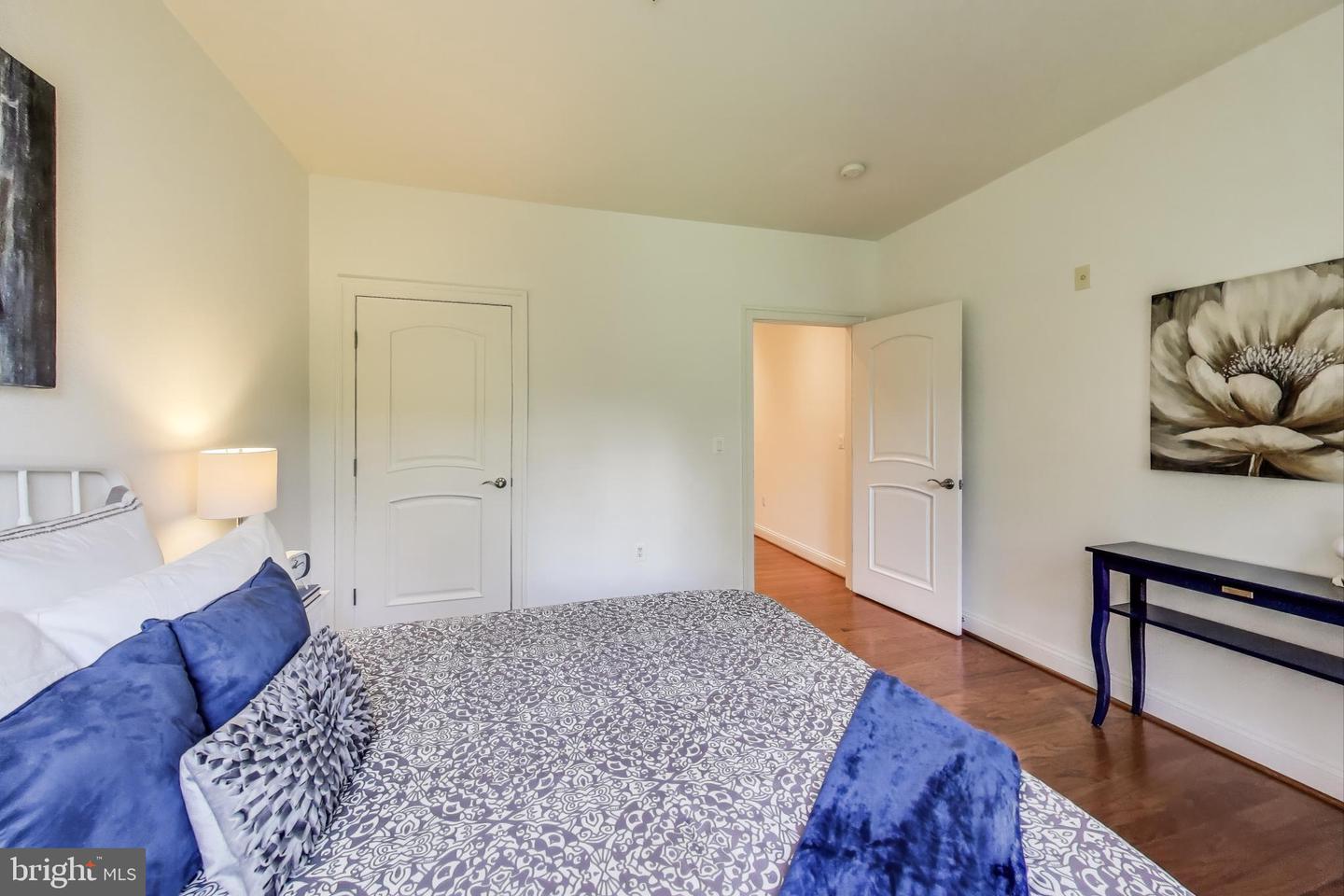 1781 CHAIN BRIDGE RD #402, MCLEAN, Virginia 22102, 2 Bedrooms Bedrooms, 6 Rooms Rooms,2 BathroomsBathrooms,Residential,For sale,1781 CHAIN BRIDGE RD #402,VAFX2262520 MLS # VAFX2262520