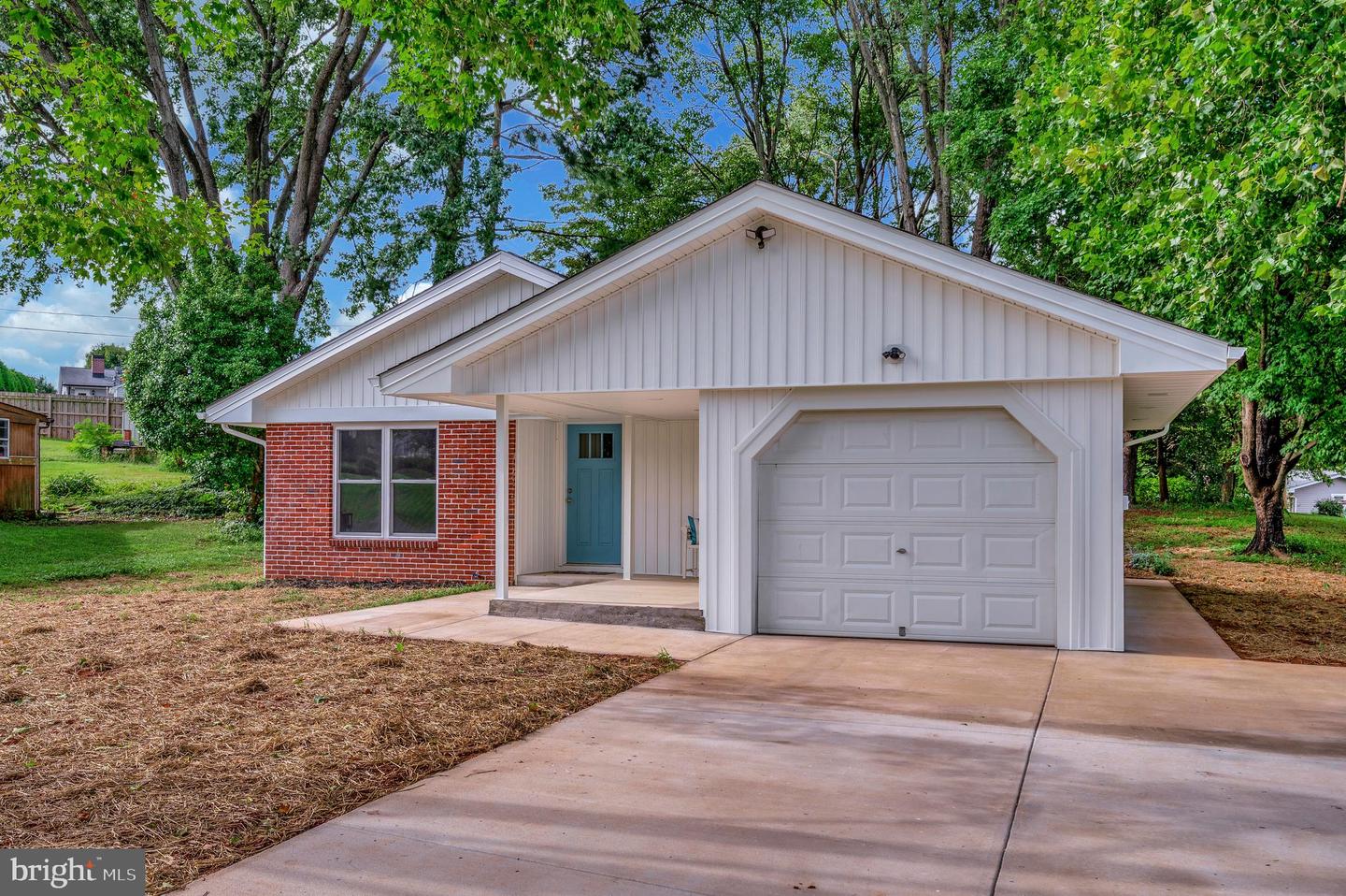 325 ELMWOOD DR, CULPEPER, Virginia 22701, 3 Bedrooms Bedrooms, ,2 BathroomsBathrooms,Residential,For sale,325 ELMWOOD DR,VACU2011380 MLS # VACU2011380