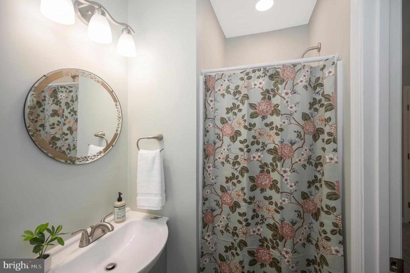 325 ELMWOOD DR, CULPEPER, Virginia 22701, 3 Bedrooms Bedrooms, ,2 BathroomsBathrooms,Residential,For sale,325 ELMWOOD DR,VACU2011380 MLS # VACU2011380
