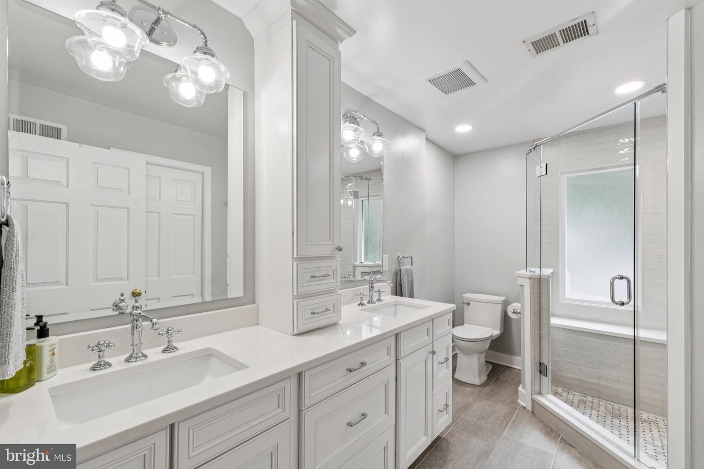 6128 BAYLISS PL, ALEXANDRIA, Virginia 22310, 5 Bedrooms Bedrooms, ,3 BathroomsBathrooms,Residential,For sale,6128 BAYLISS PL,VAFX2262650 MLS # VAFX2262650