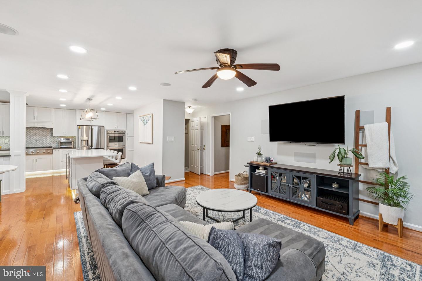 6128 BAYLISS PL, ALEXANDRIA, Virginia 22310, 5 Bedrooms Bedrooms, ,3 BathroomsBathrooms,Residential,For sale,6128 BAYLISS PL,VAFX2262650 MLS # VAFX2262650