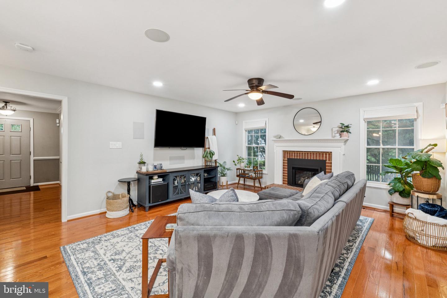 6128 BAYLISS PL, ALEXANDRIA, Virginia 22310, 5 Bedrooms Bedrooms, ,3 BathroomsBathrooms,Residential,For sale,6128 BAYLISS PL,VAFX2262650 MLS # VAFX2262650