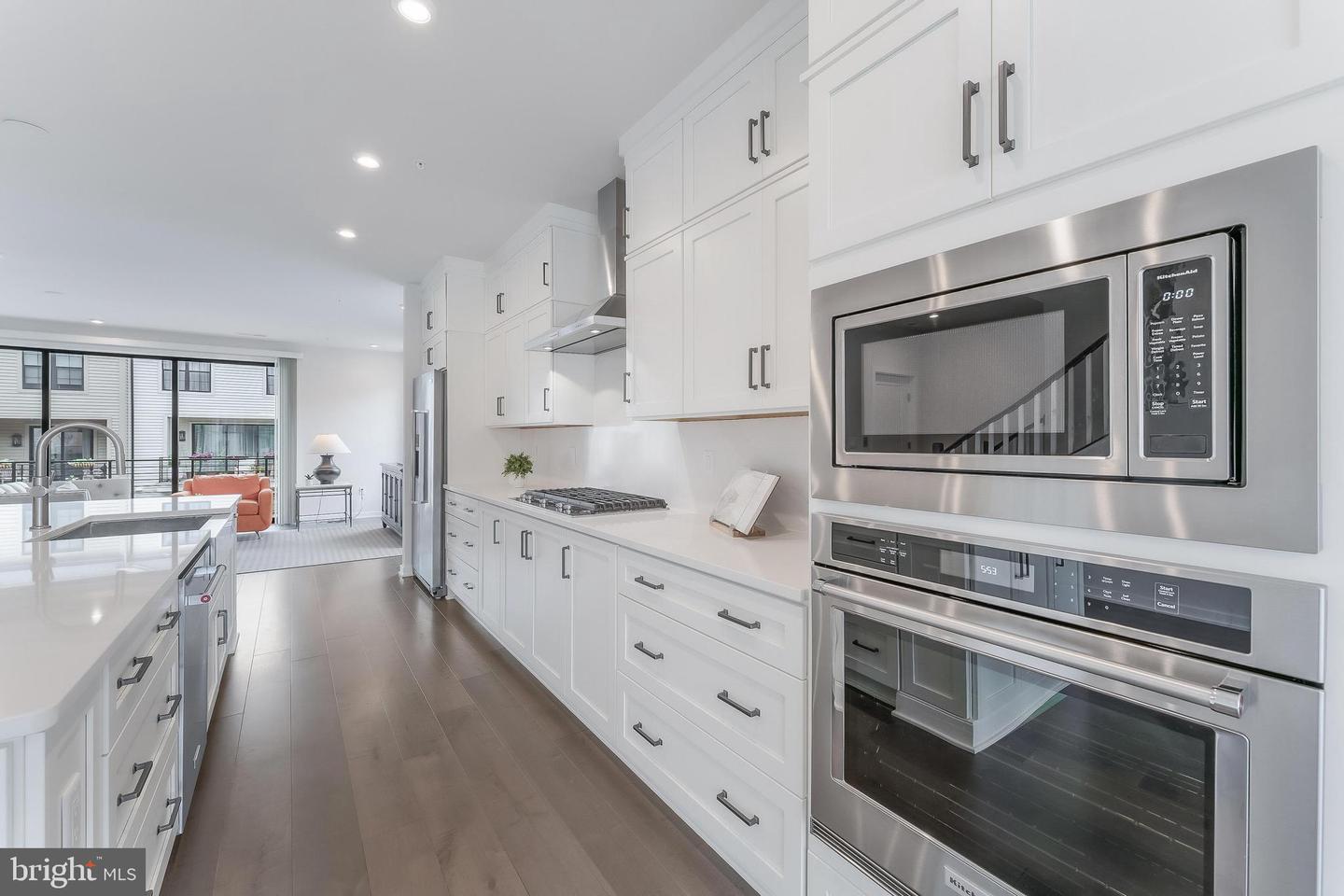7474 BACKETT WOOD TER, MCLEAN, Virginia 22102, 3 Bedrooms Bedrooms, ,2 BathroomsBathrooms,Residential,For sale,7474 BACKETT WOOD TER,VAFX2262664 MLS # VAFX2262664