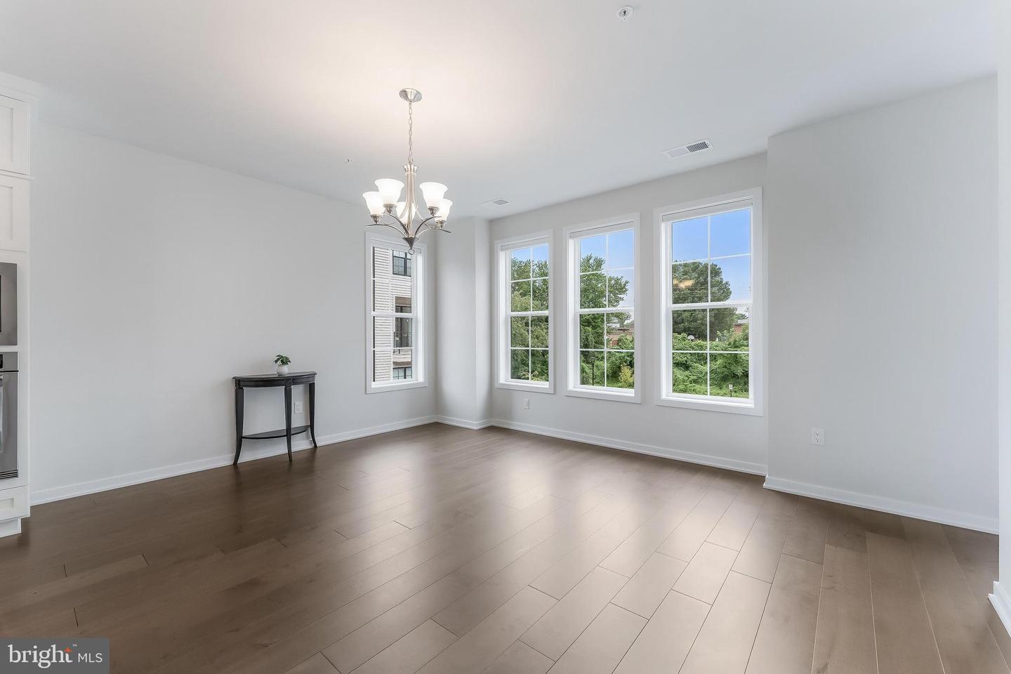 7474 BACKETT WOOD TER, MCLEAN, Virginia 22102, 3 Bedrooms Bedrooms, ,2 BathroomsBathrooms,Residential,For sale,7474 BACKETT WOOD TER,VAFX2262664 MLS # VAFX2262664