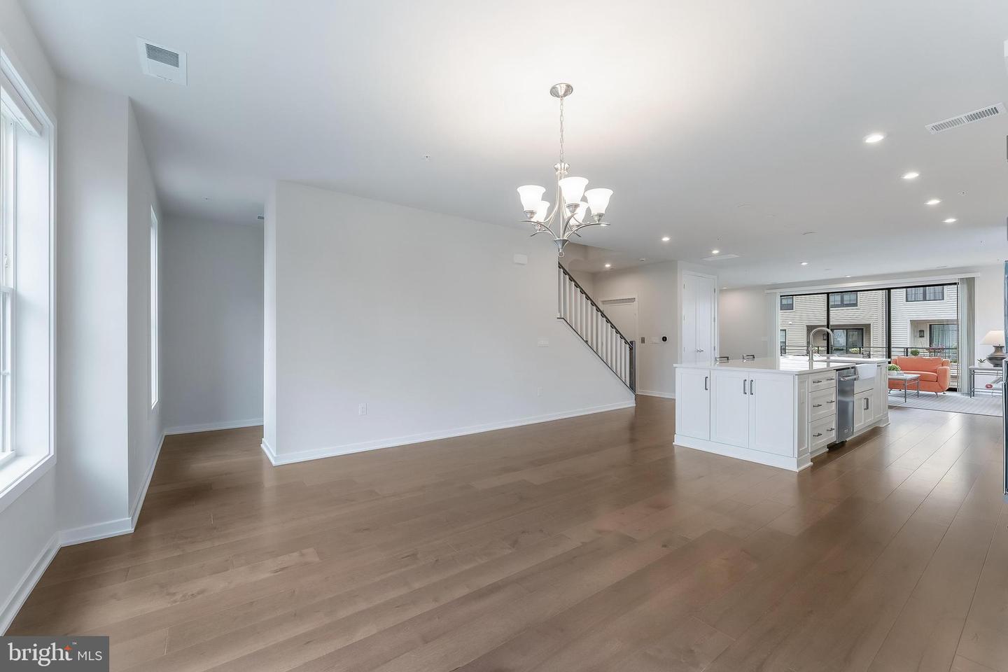 7474 BACKETT WOOD TER, MCLEAN, Virginia 22102, 3 Bedrooms Bedrooms, ,2 BathroomsBathrooms,Residential,For sale,7474 BACKETT WOOD TER,VAFX2262664 MLS # VAFX2262664