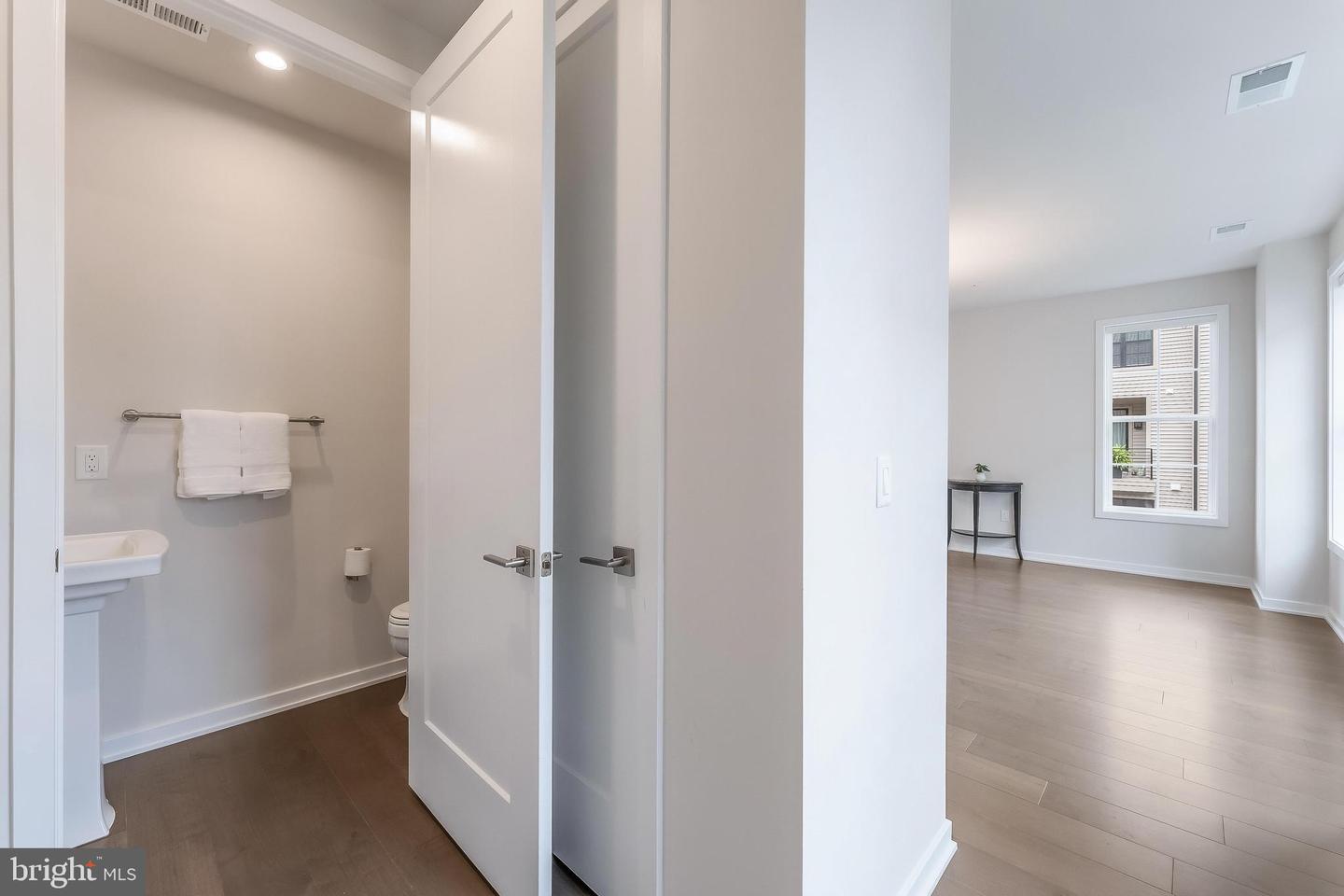 7474 BACKETT WOOD TER, MCLEAN, Virginia 22102, 3 Bedrooms Bedrooms, ,2 BathroomsBathrooms,Residential,For sale,7474 BACKETT WOOD TER,VAFX2262664 MLS # VAFX2262664