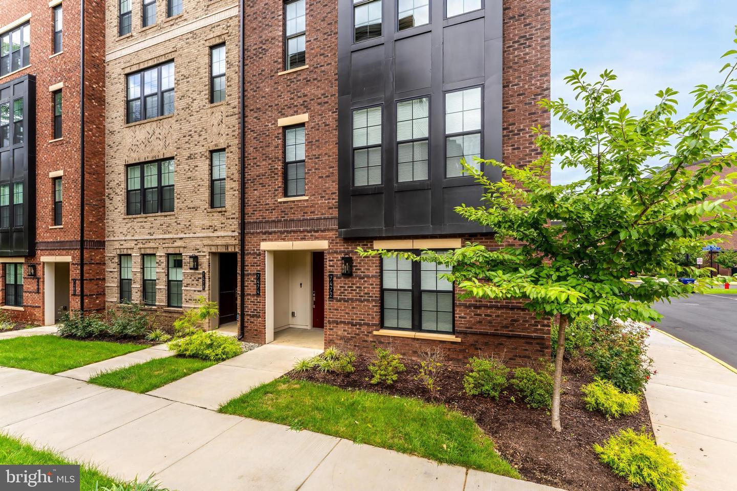 7474 BACKETT WOOD TER, MCLEAN, Virginia 22102, 3 Bedrooms Bedrooms, ,2 BathroomsBathrooms,Residential,For sale,7474 BACKETT WOOD TER,VAFX2262664 MLS # VAFX2262664