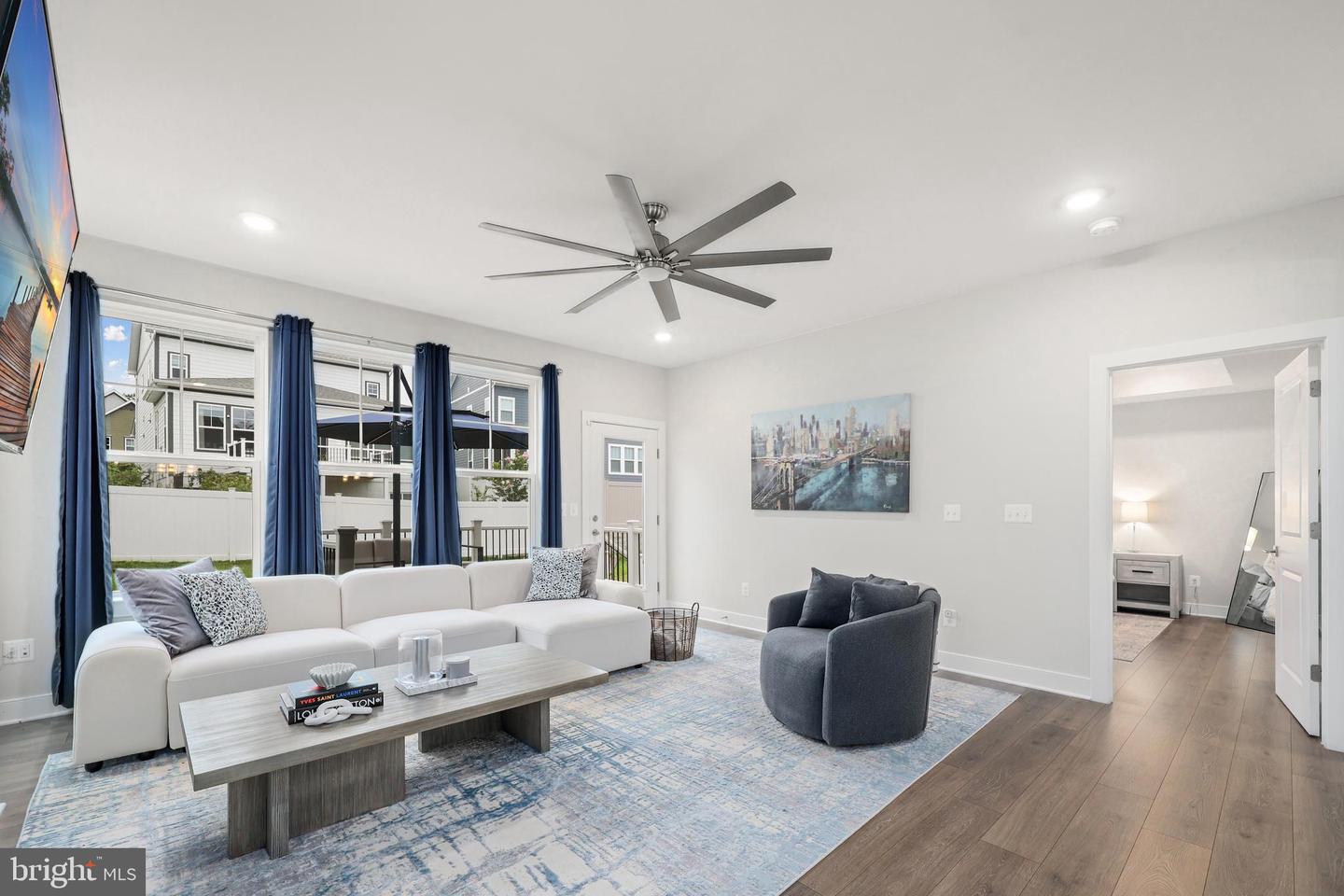 6403 HILLVIEW AVE, ALEXANDRIA, Virginia 22310, 5 Bedrooms Bedrooms, 18 Rooms Rooms,4 BathroomsBathrooms,Residential,For sale,6403 HILLVIEW AVE,VAFX2262682 MLS # VAFX2262682