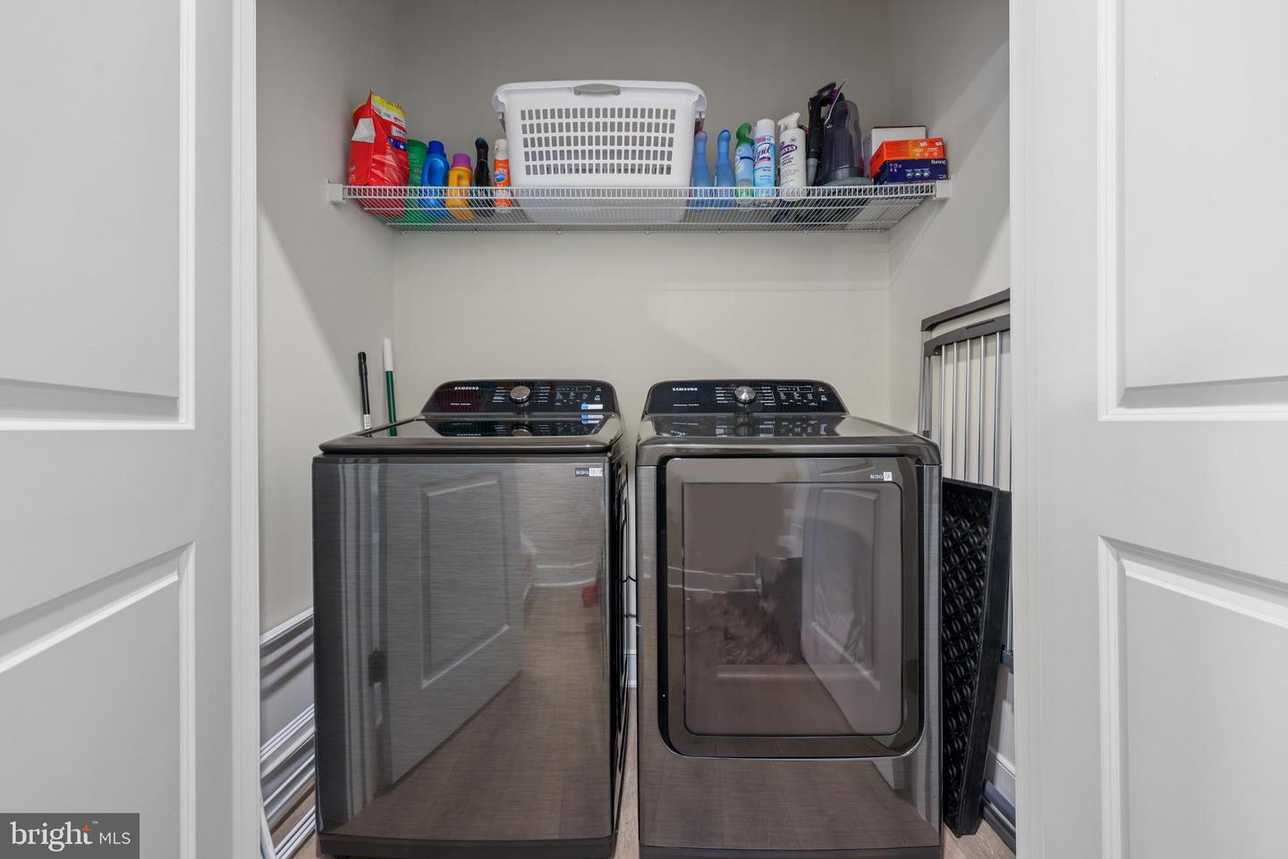 6403 HILLVIEW AVE, ALEXANDRIA, Virginia 22310, 5 Bedrooms Bedrooms, 18 Rooms Rooms,4 BathroomsBathrooms,Residential,For sale,6403 HILLVIEW AVE,VAFX2262682 MLS # VAFX2262682