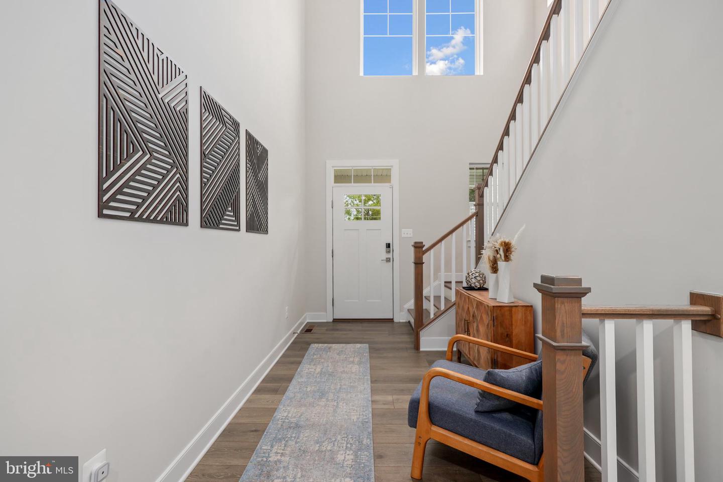 6403 HILLVIEW AVE, ALEXANDRIA, Virginia 22310, 5 Bedrooms Bedrooms, 18 Rooms Rooms,4 BathroomsBathrooms,Residential,For sale,6403 HILLVIEW AVE,VAFX2262682 MLS # VAFX2262682