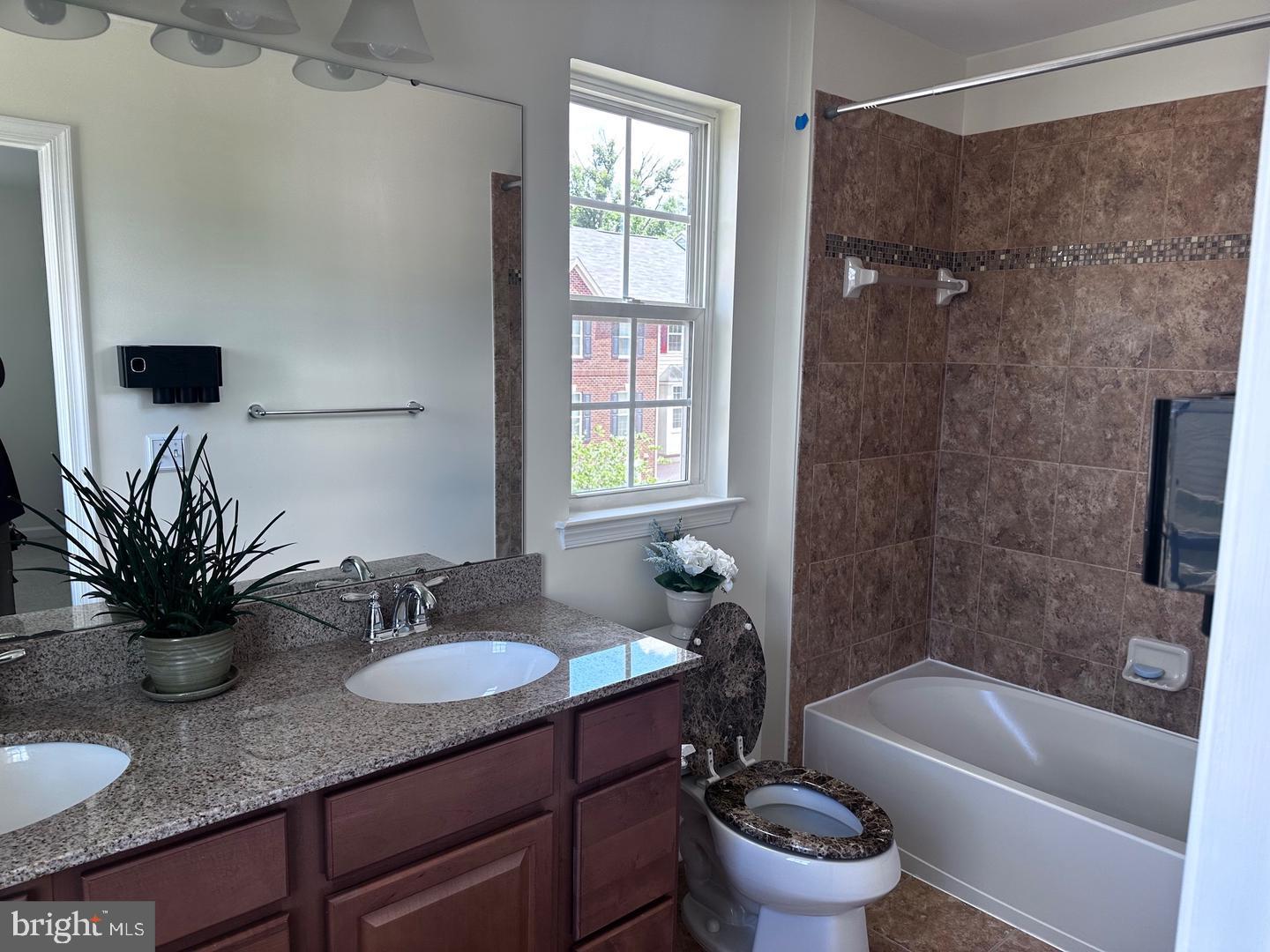313 BRENTON RD #40, FREDERICKSBURG, Virginia 22405, 3 Bedrooms Bedrooms, ,2 BathroomsBathrooms,Residential,For sale,313 BRENTON RD #40,VAST2042030 MLS # VAST2042030