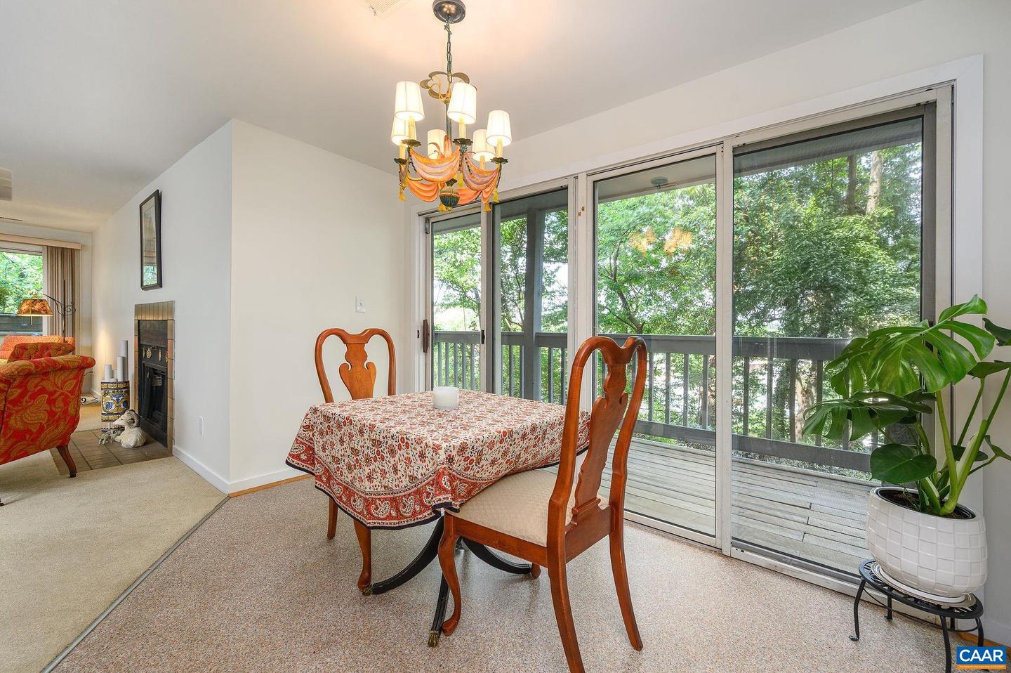207 NW 2ND ST #D, CHARLOTTESVILLE, Virginia 22902, 2 Bedrooms Bedrooms, ,1 BathroomBathrooms,Residential,For sale,207 NW 2ND ST #D,668084 MLS # 668084