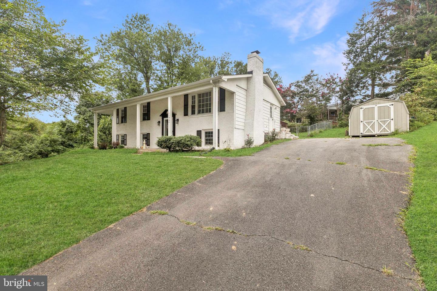 11904 BRANCHWATER ST, FREDERICKSBURG, Virginia 22407, 4 Bedrooms Bedrooms, ,2 BathroomsBathrooms,Residential,For sale,11904 BRANCHWATER ST,VASP2035736 MLS # VASP2035736