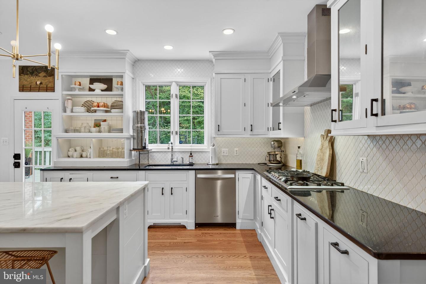 7534 CANNONEER CT E, WARRENTON, Virginia 20186, 6 Bedrooms Bedrooms, ,4 BathroomsBathrooms,Residential,For sale,7534 CANNONEER CT E,VAFQ2018018 MLS # VAFQ2018018