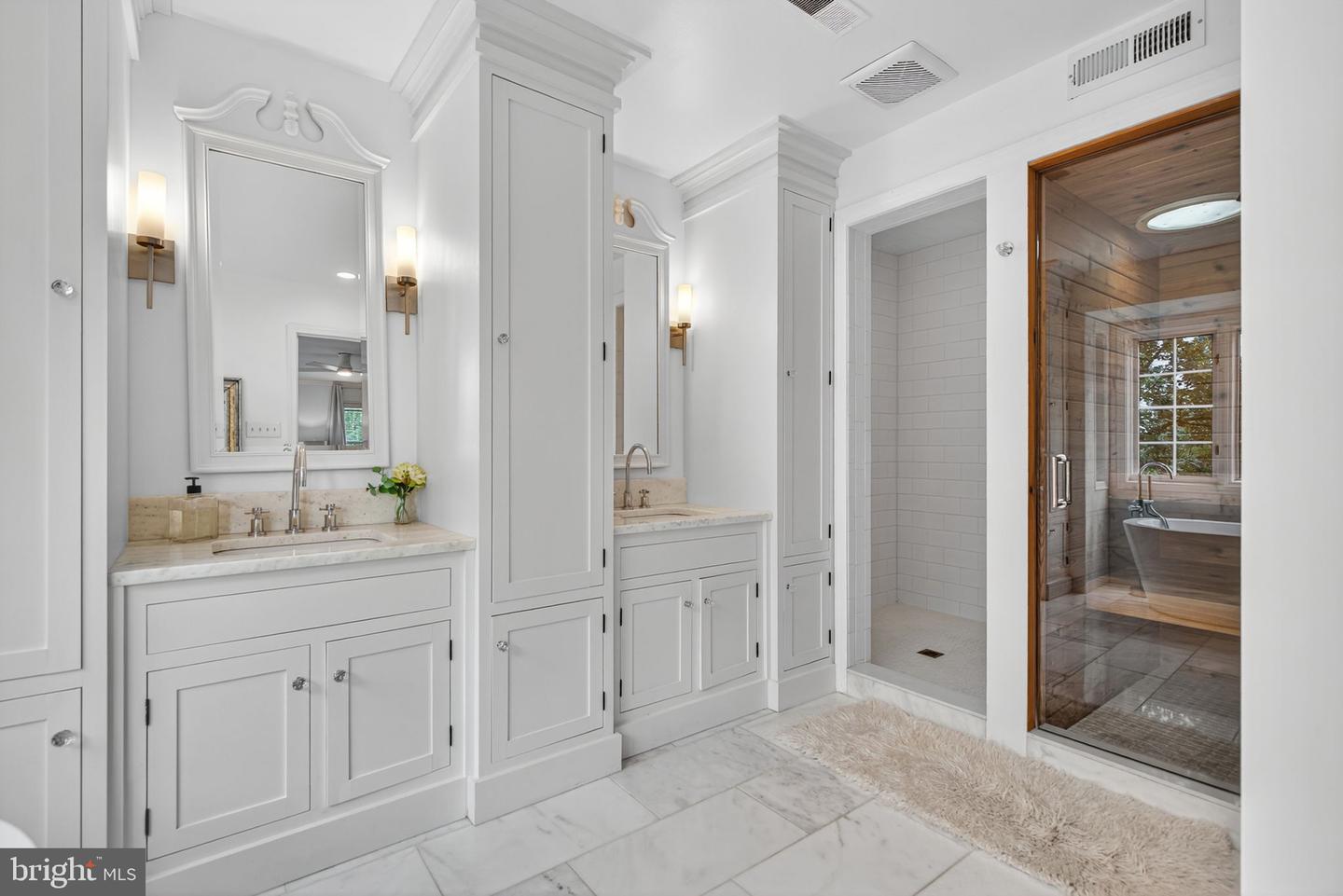 7534 CANNONEER CT E, WARRENTON, Virginia 20186, 6 Bedrooms Bedrooms, ,4 BathroomsBathrooms,Residential,For sale,7534 CANNONEER CT E,VAFQ2018018 MLS # VAFQ2018018