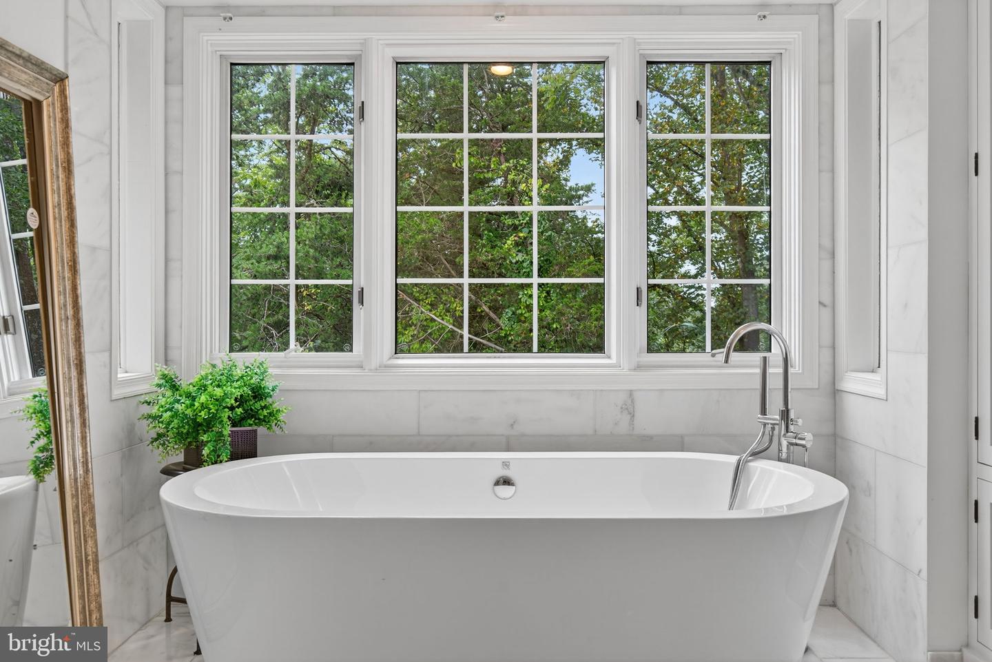 7534 CANNONEER CT E, WARRENTON, Virginia 20186, 6 Bedrooms Bedrooms, ,4 BathroomsBathrooms,Residential,For sale,7534 CANNONEER CT E,VAFQ2018018 MLS # VAFQ2018018
